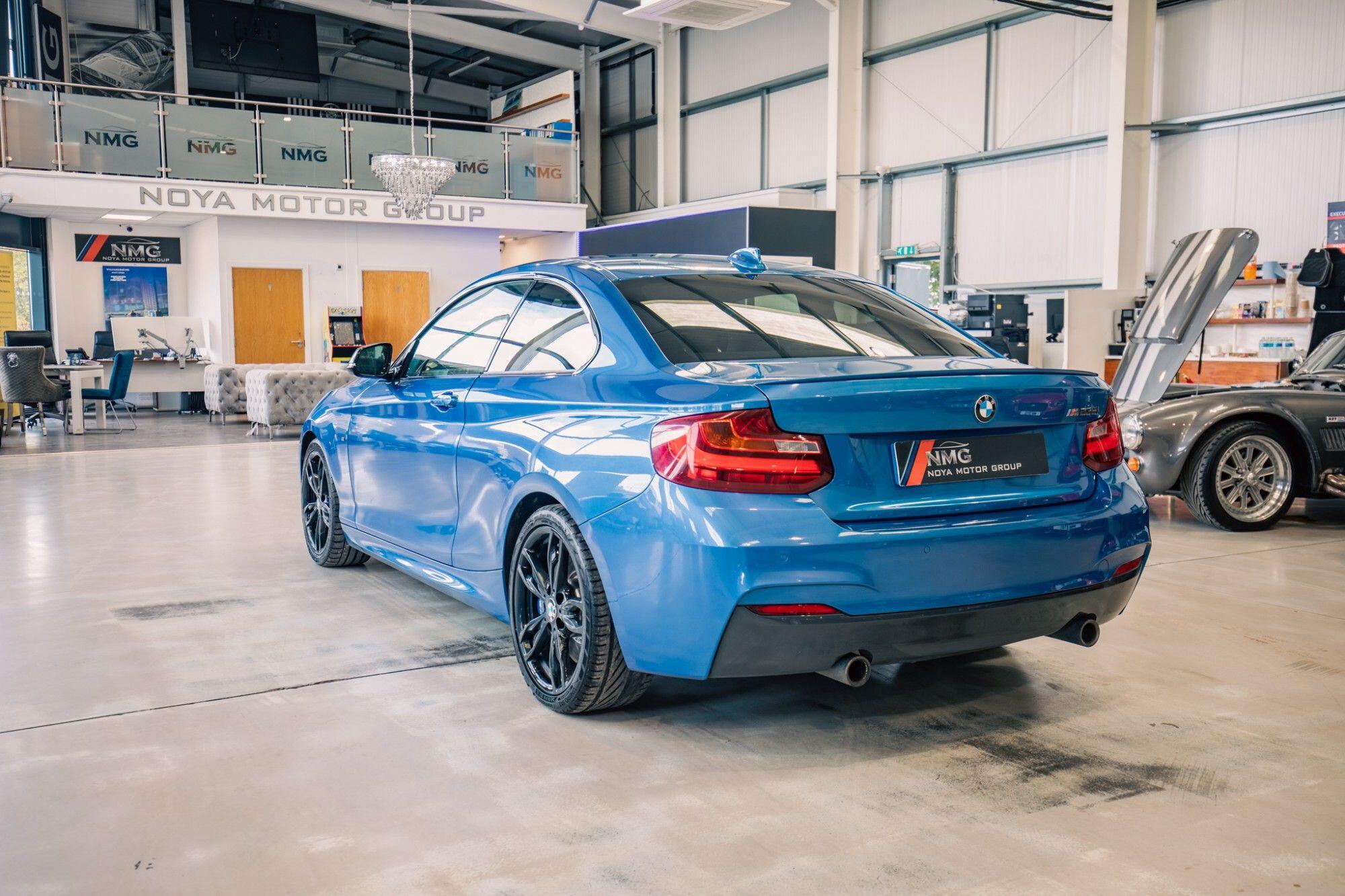 BMW 2 Series view 27