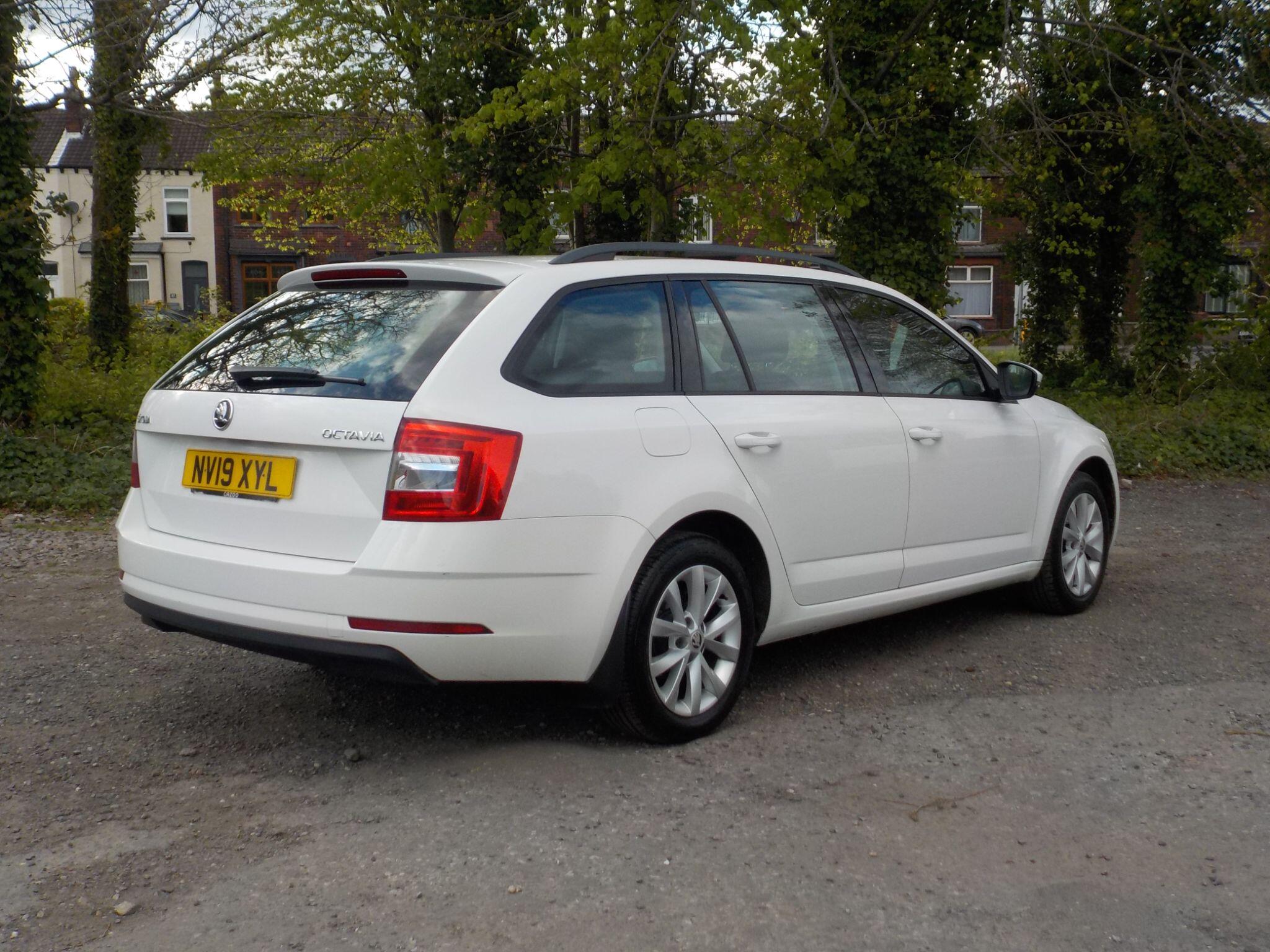 Skoda Octavia 1.6 TDI CR S Estate 5dr Diesel Manual Euro 6 (s/s) (115 ps)