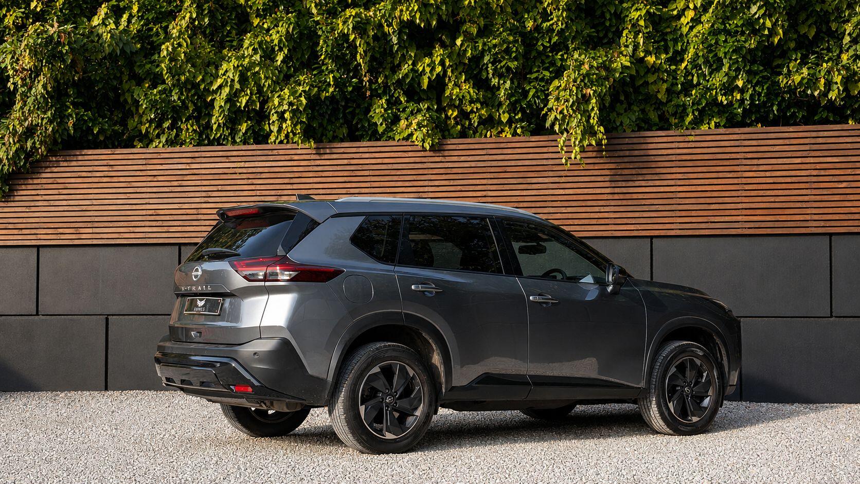 Nissan X-Trail view 7