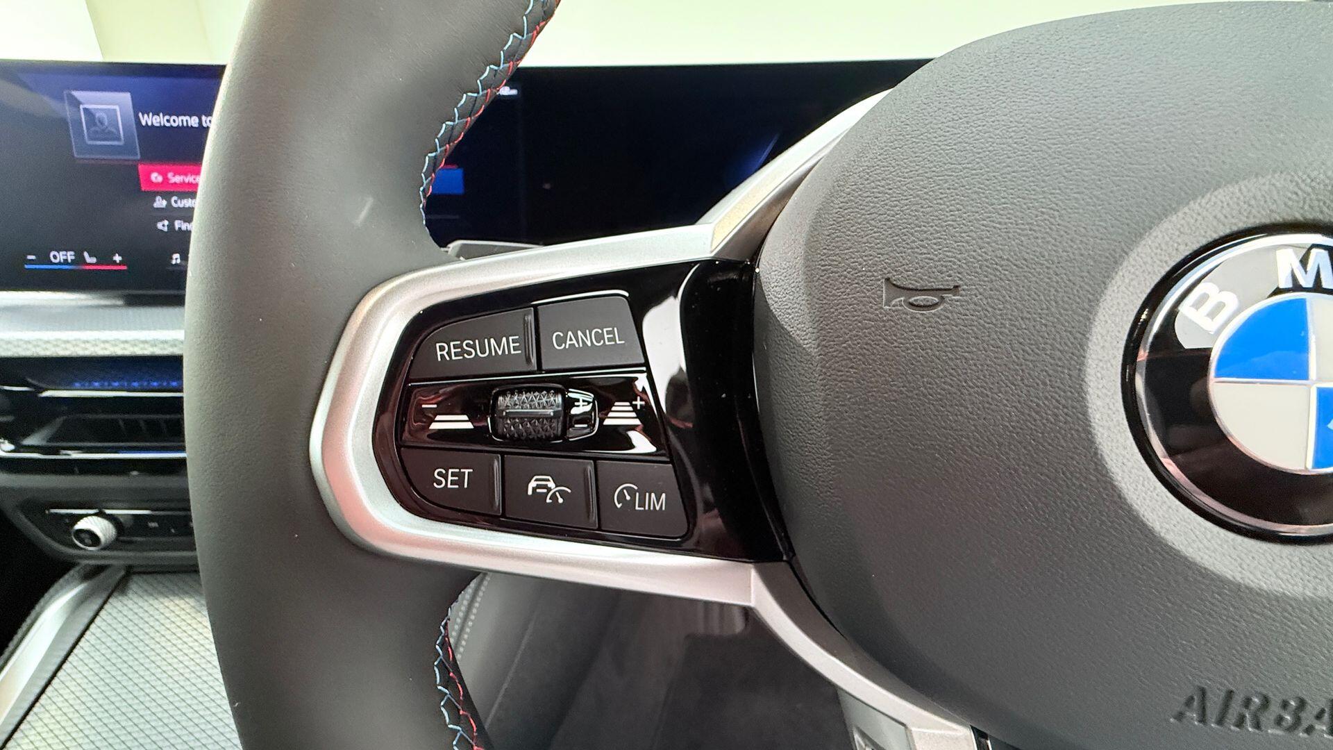 BMW I4 view 17