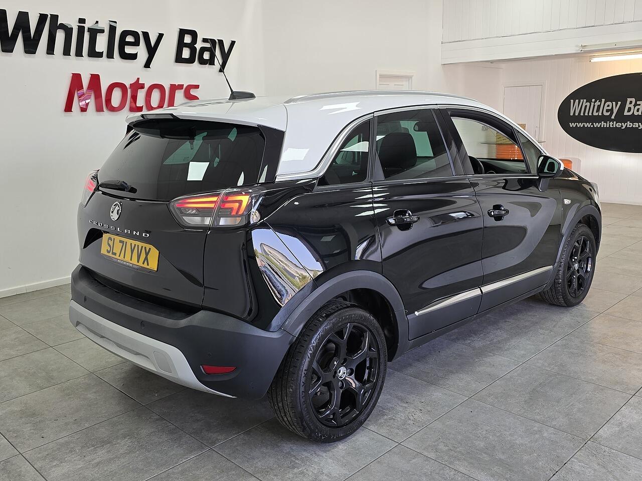 Vauxhall Crossland view 3