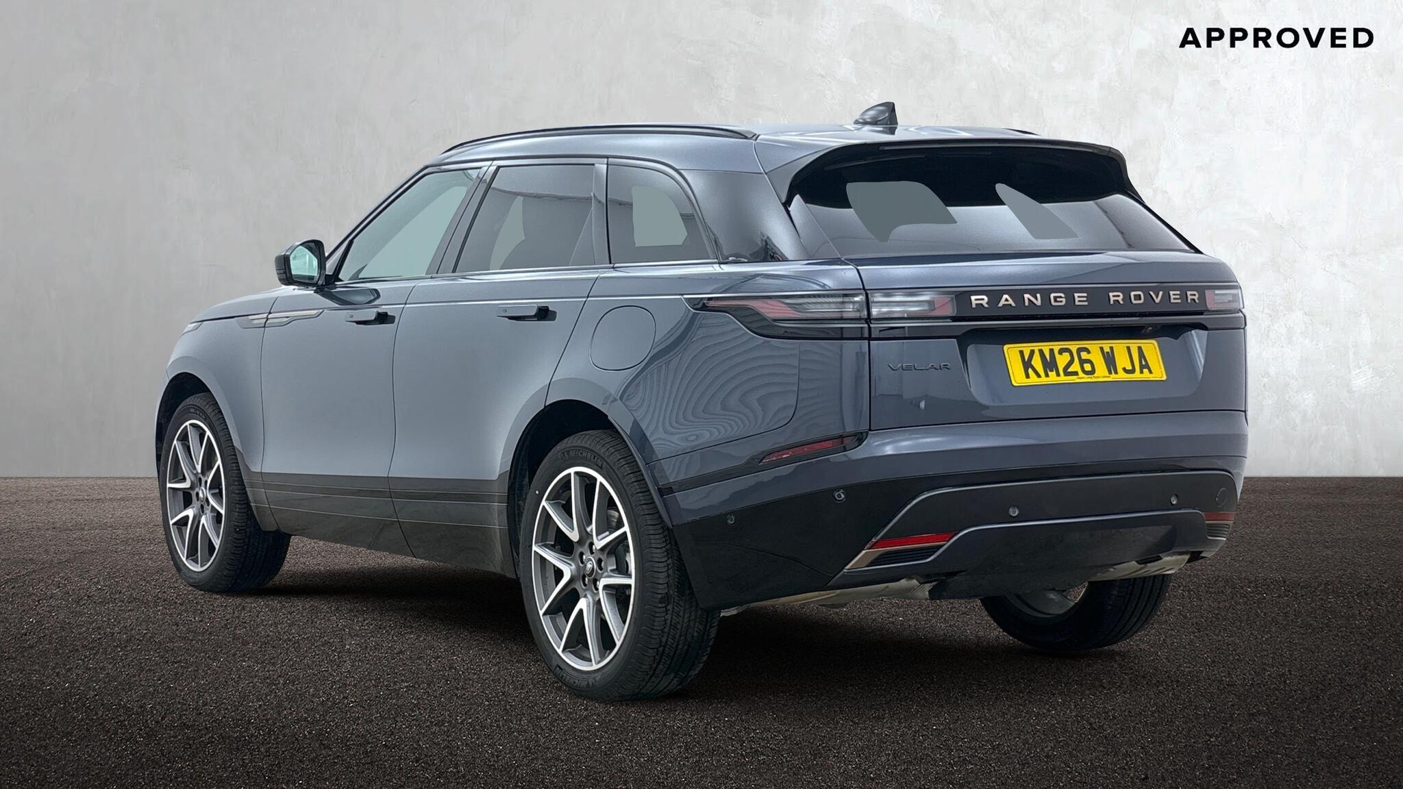 Land Rover Range Rover Velar view 2