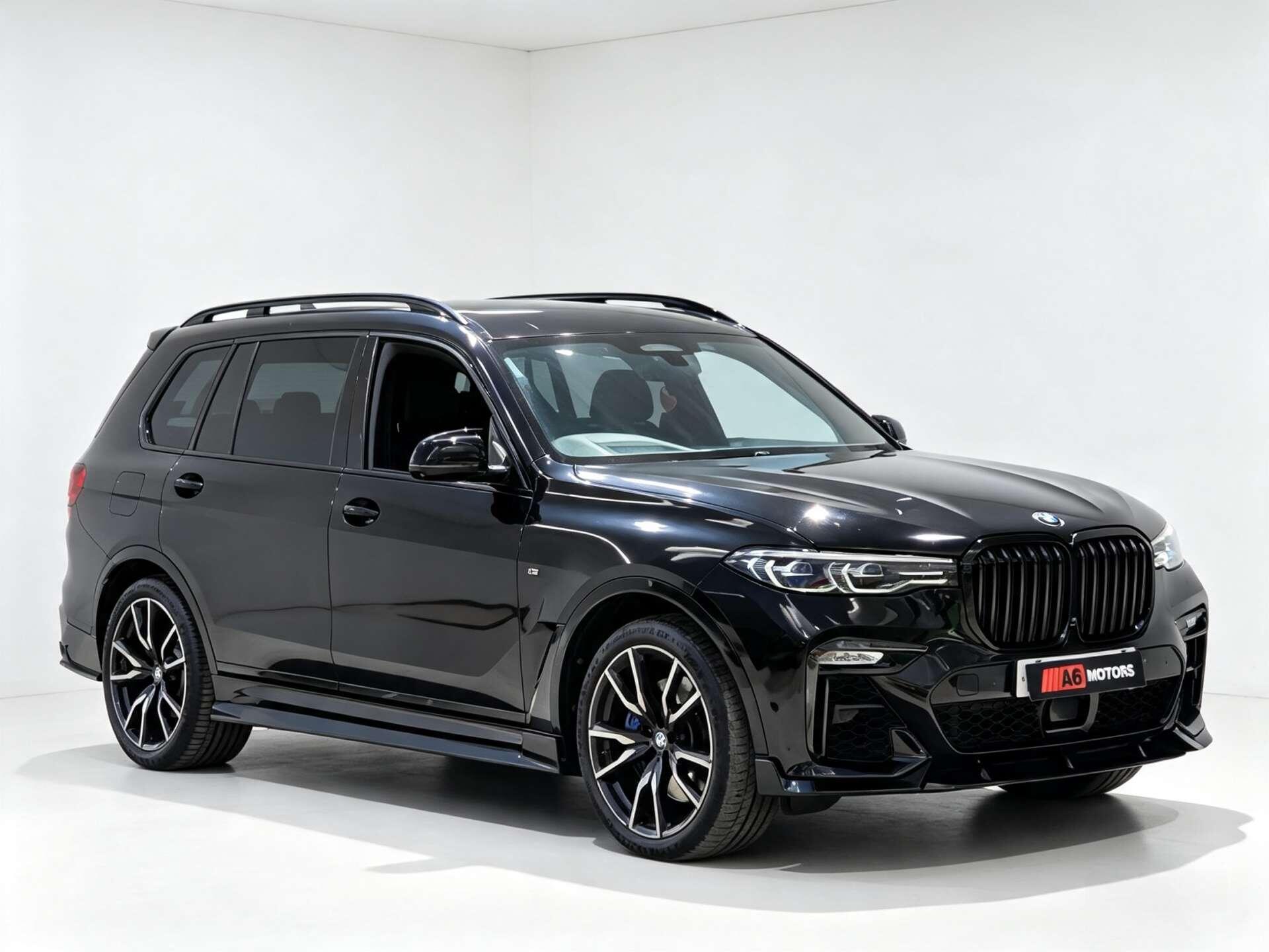 BMW X7 view 4