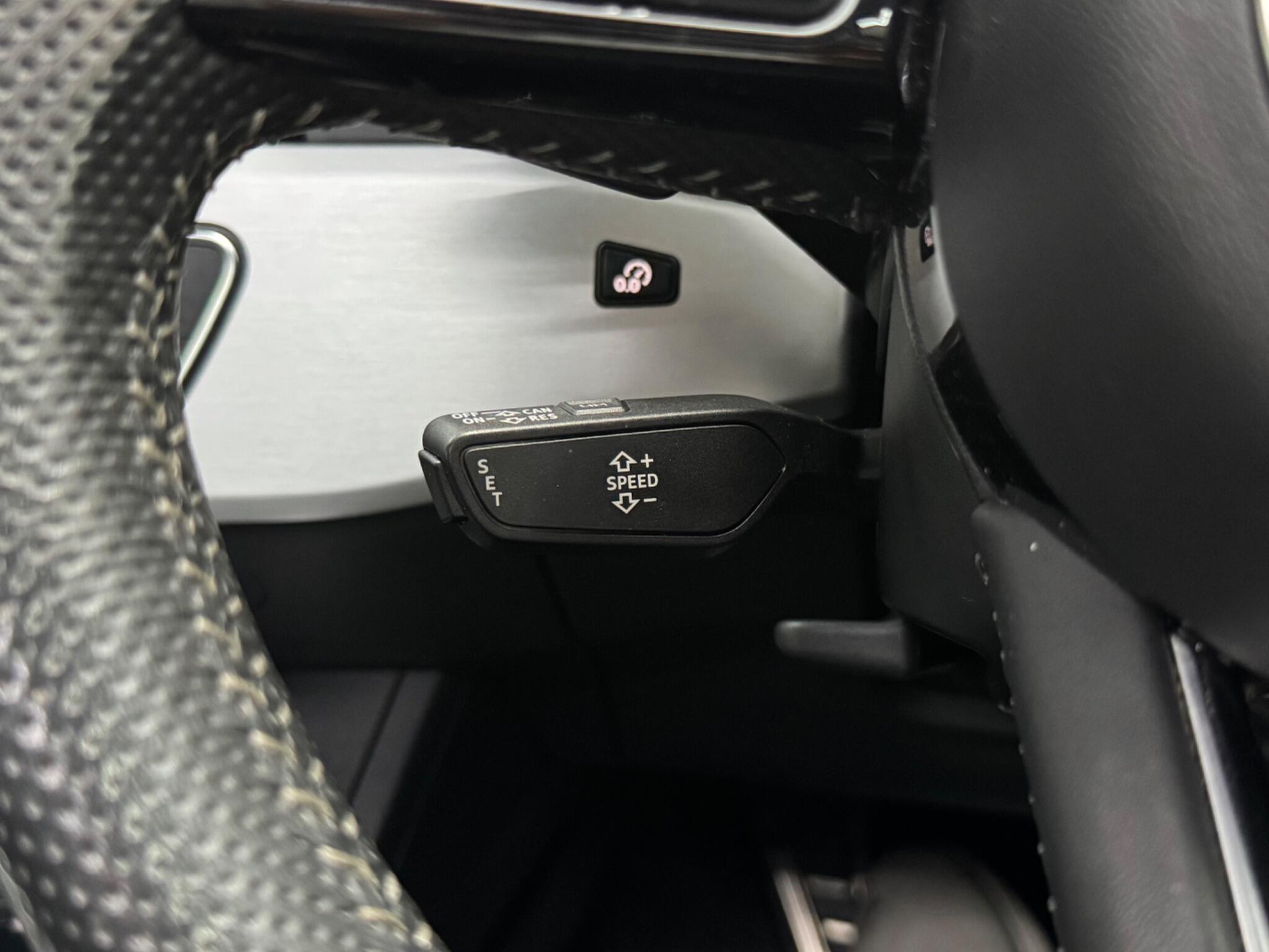 Audi A4 view 26