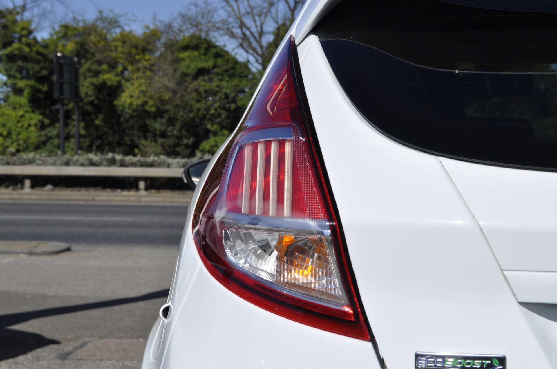 Ford Fiesta view 33