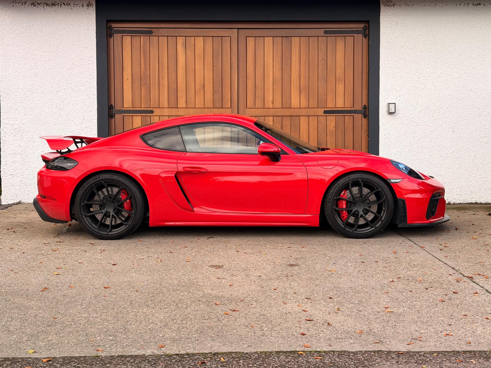 Porsche Cayman view 7