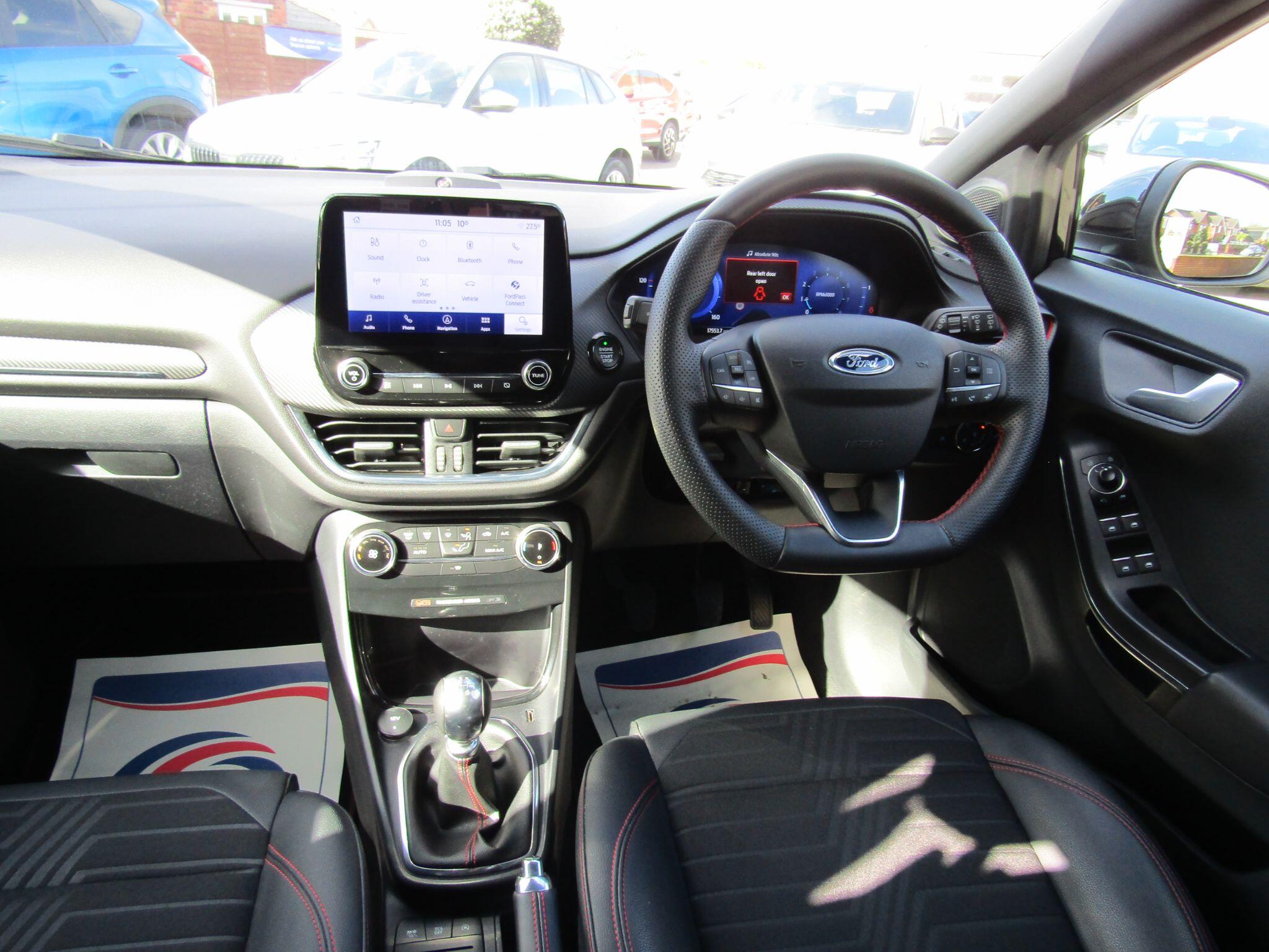 Ford Puma view 13