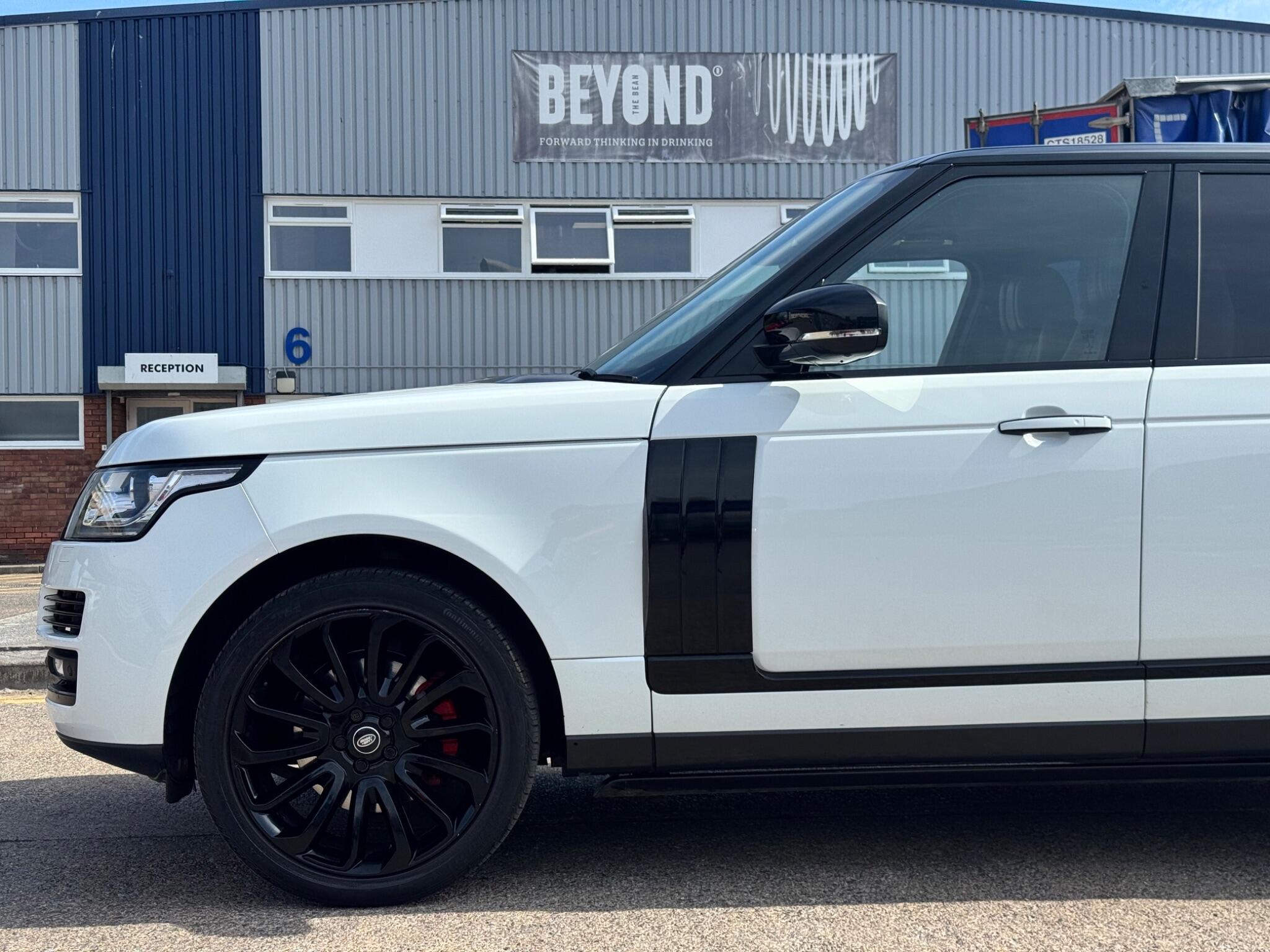 Land Rover Range Rover view 9