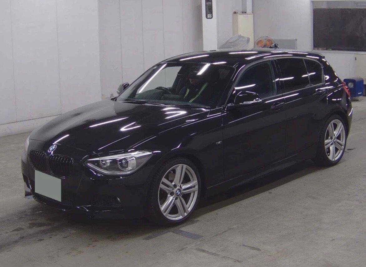 BMW 1 Series view 2