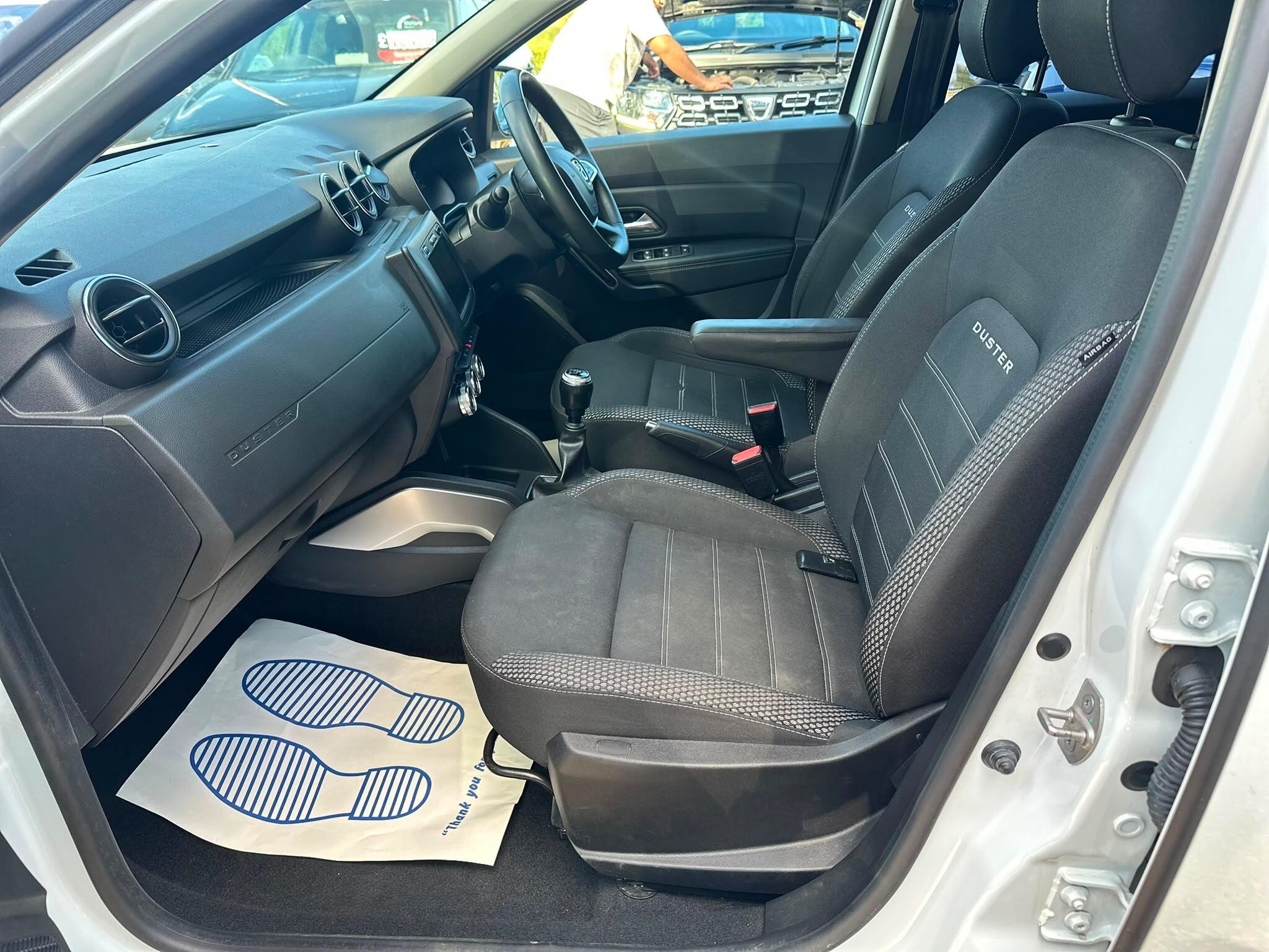 Dacia Duster view 43