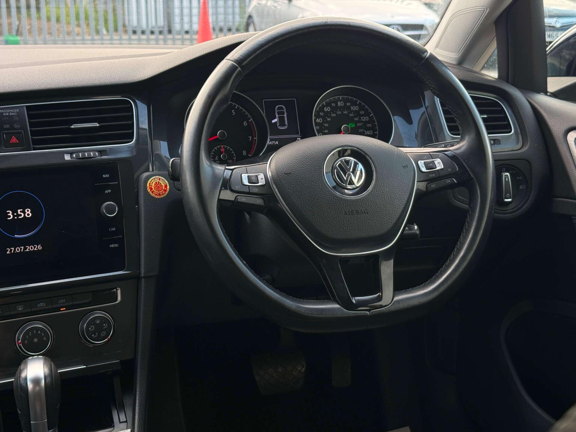 Volkswagen Golf view 41