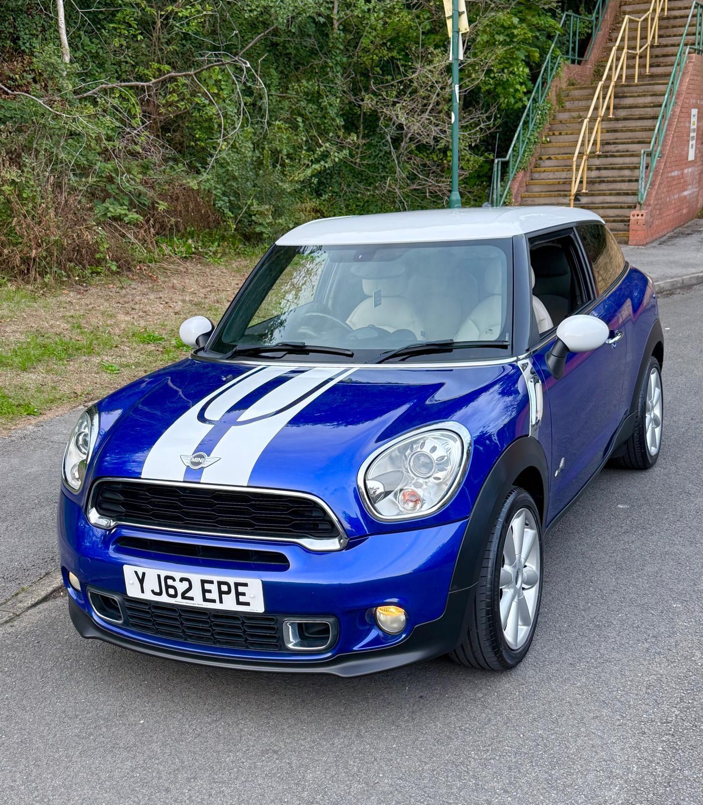 Mini Paceman view 90