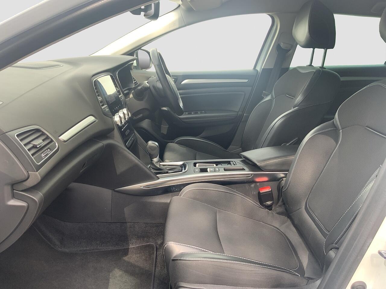 Renault Megane view 13