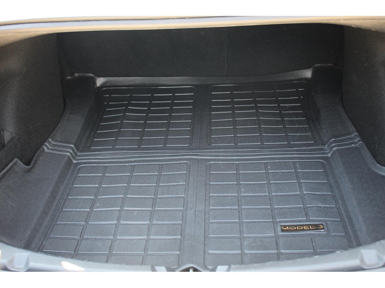 Tesla Model 3 view 38