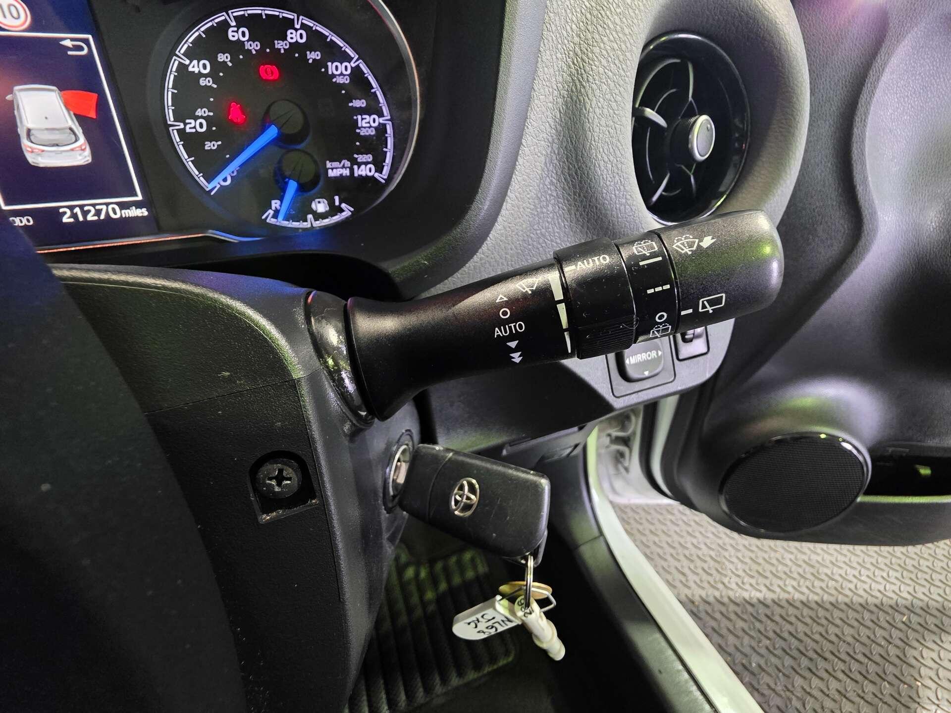 Toyota Yaris view 26