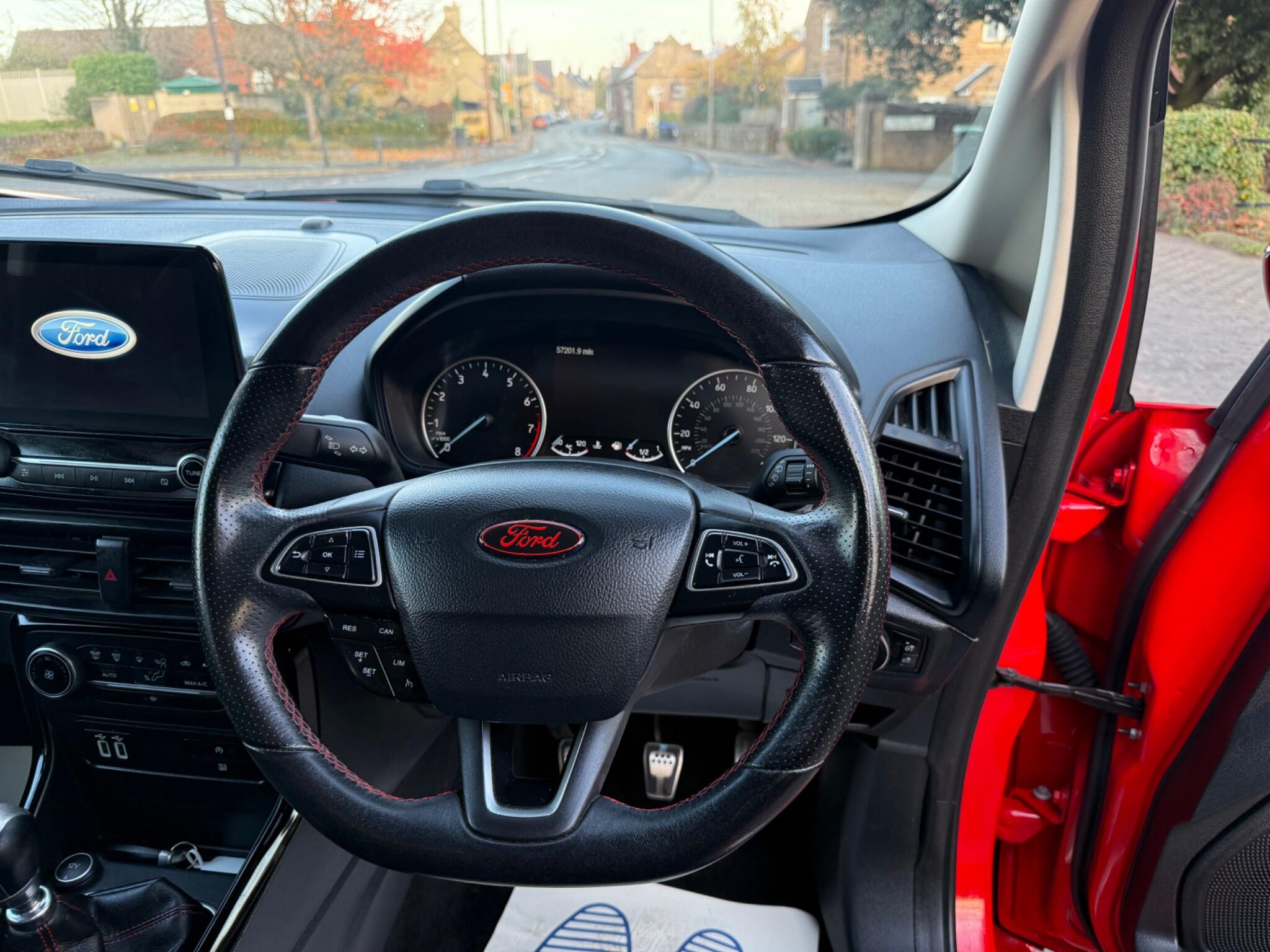 2018 Ford EcoSport image 16
