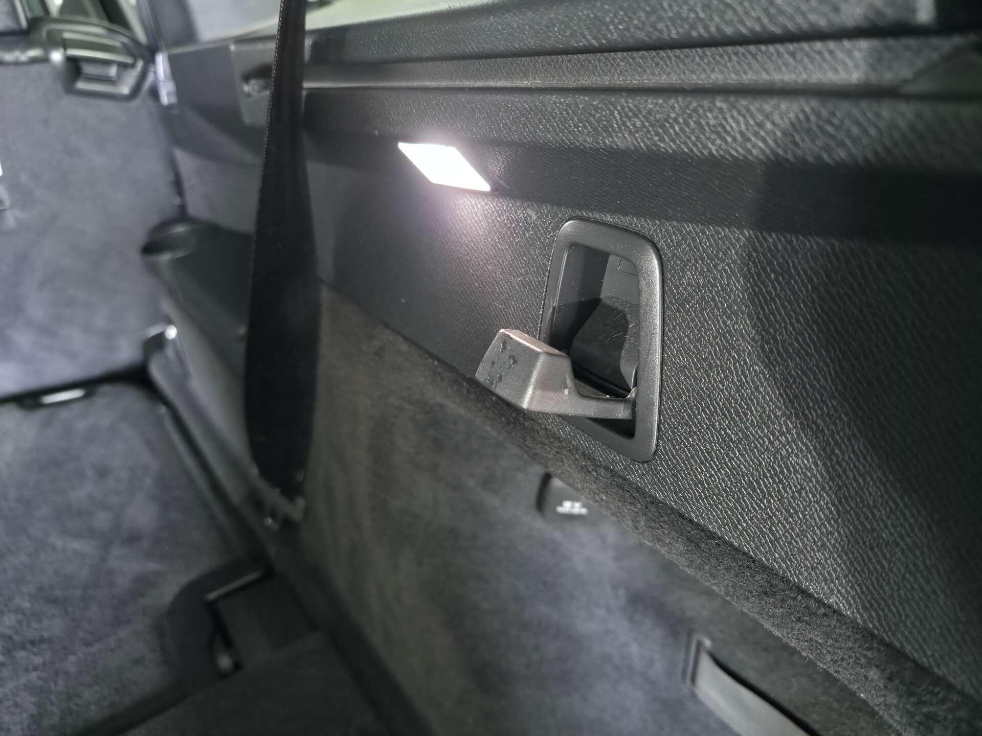 Volvo XC90 view 26