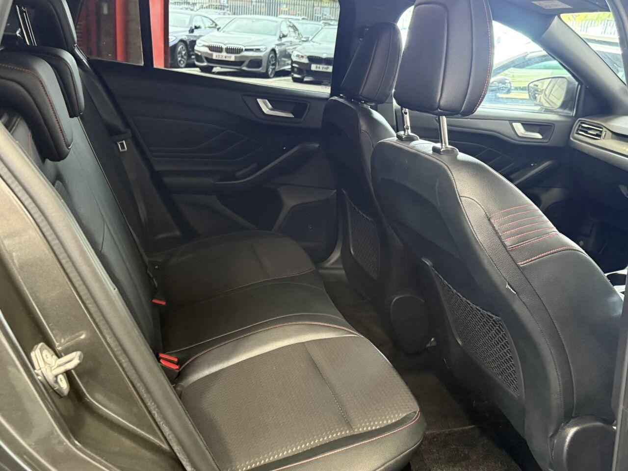 Ford Focus view 61
