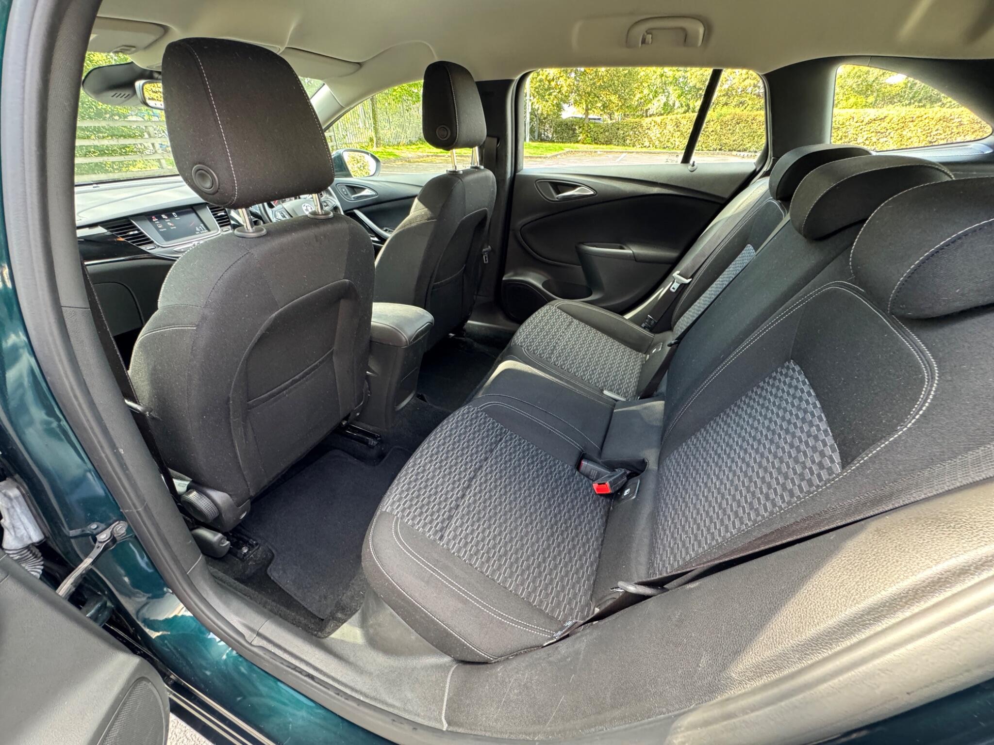 Vauxhall Astra view 46
