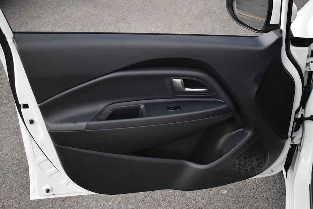 Kia Rio view 40