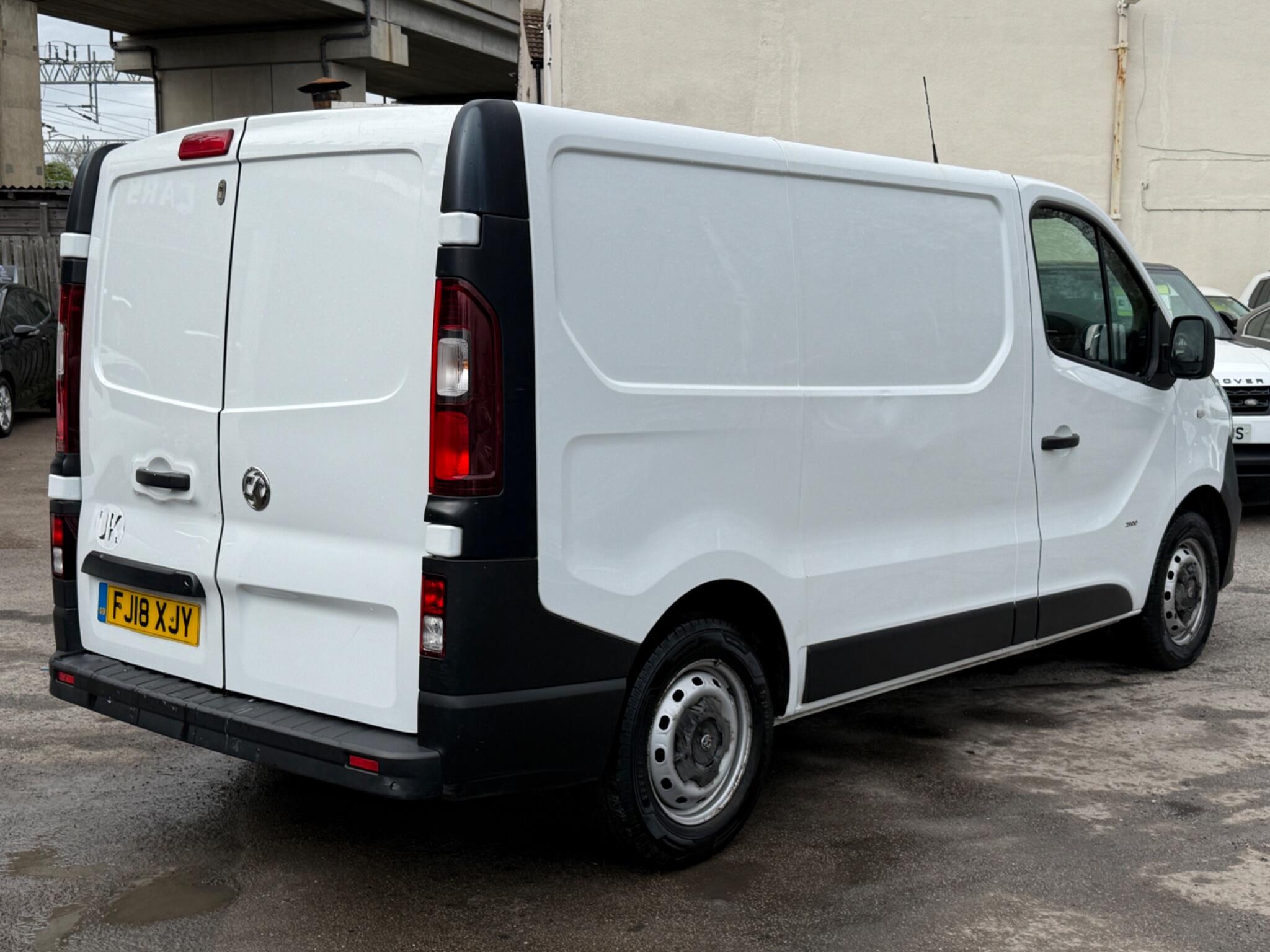 Vauxhall Vivaro - Image 18