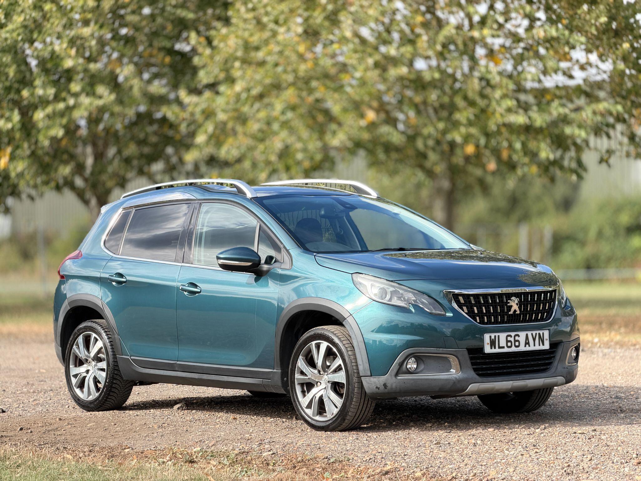Peugeot 2008 view 2