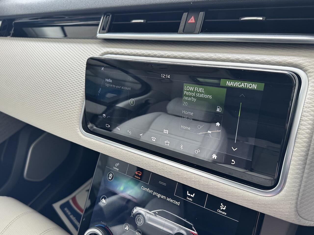 Land Rover Range Rover Velar view 19