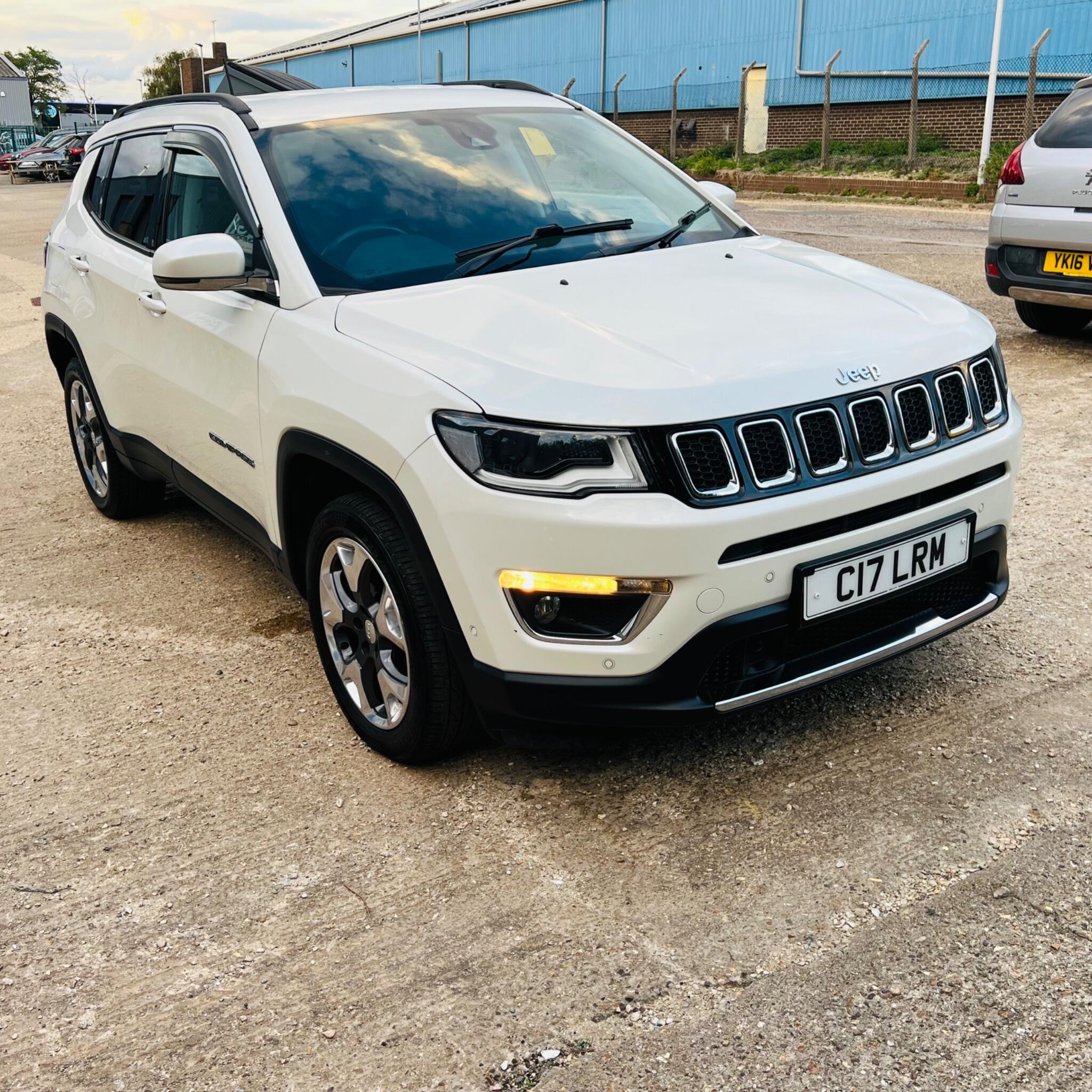 Jeep Compass view 4
