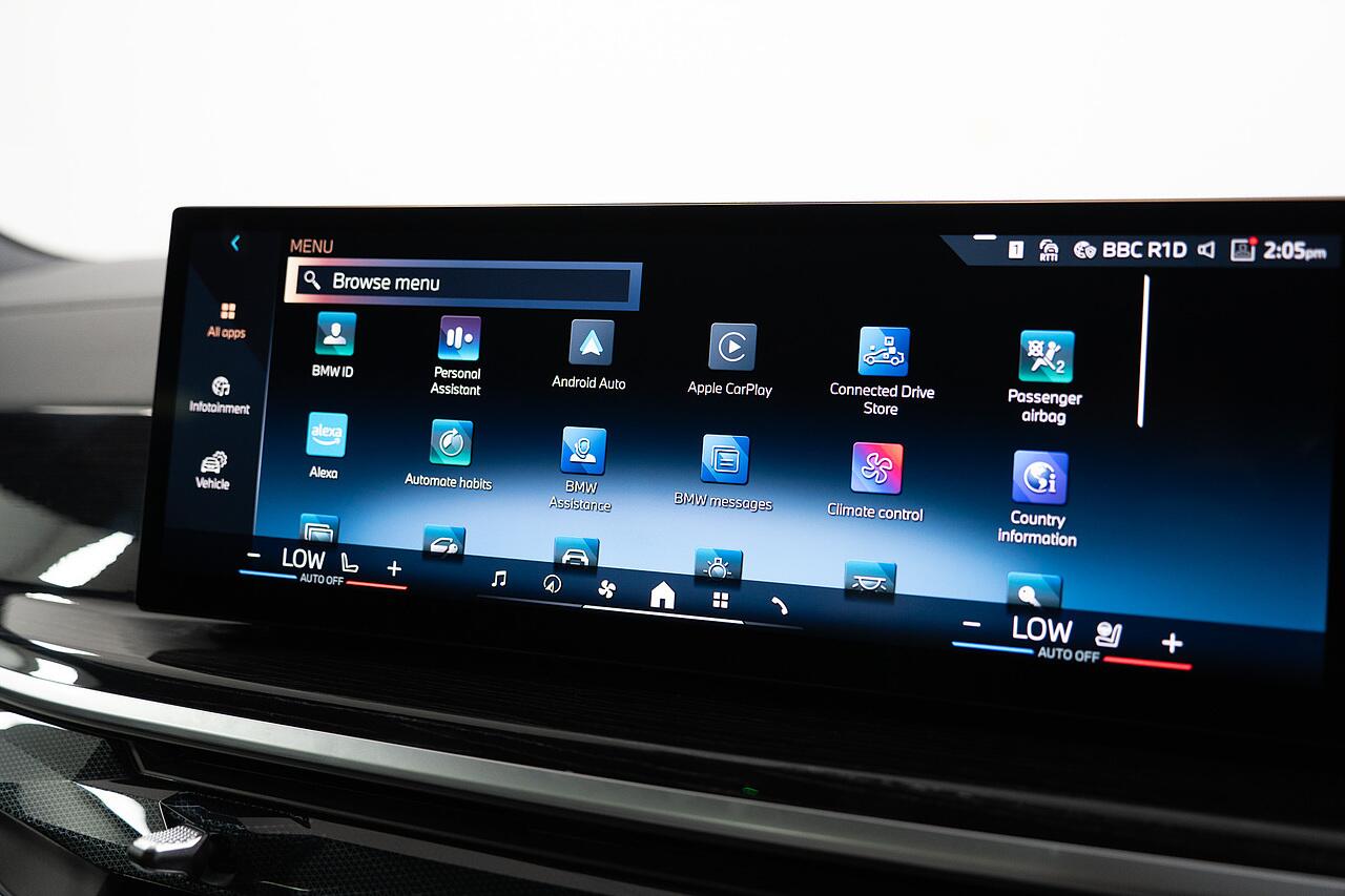 BMW X5 view 14