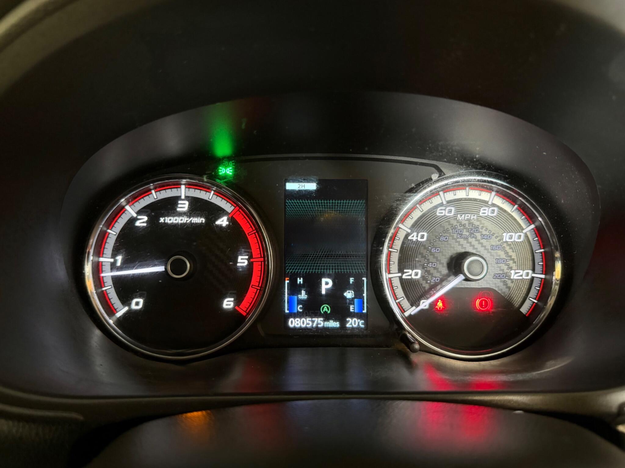Mitsubishi L200 view 24