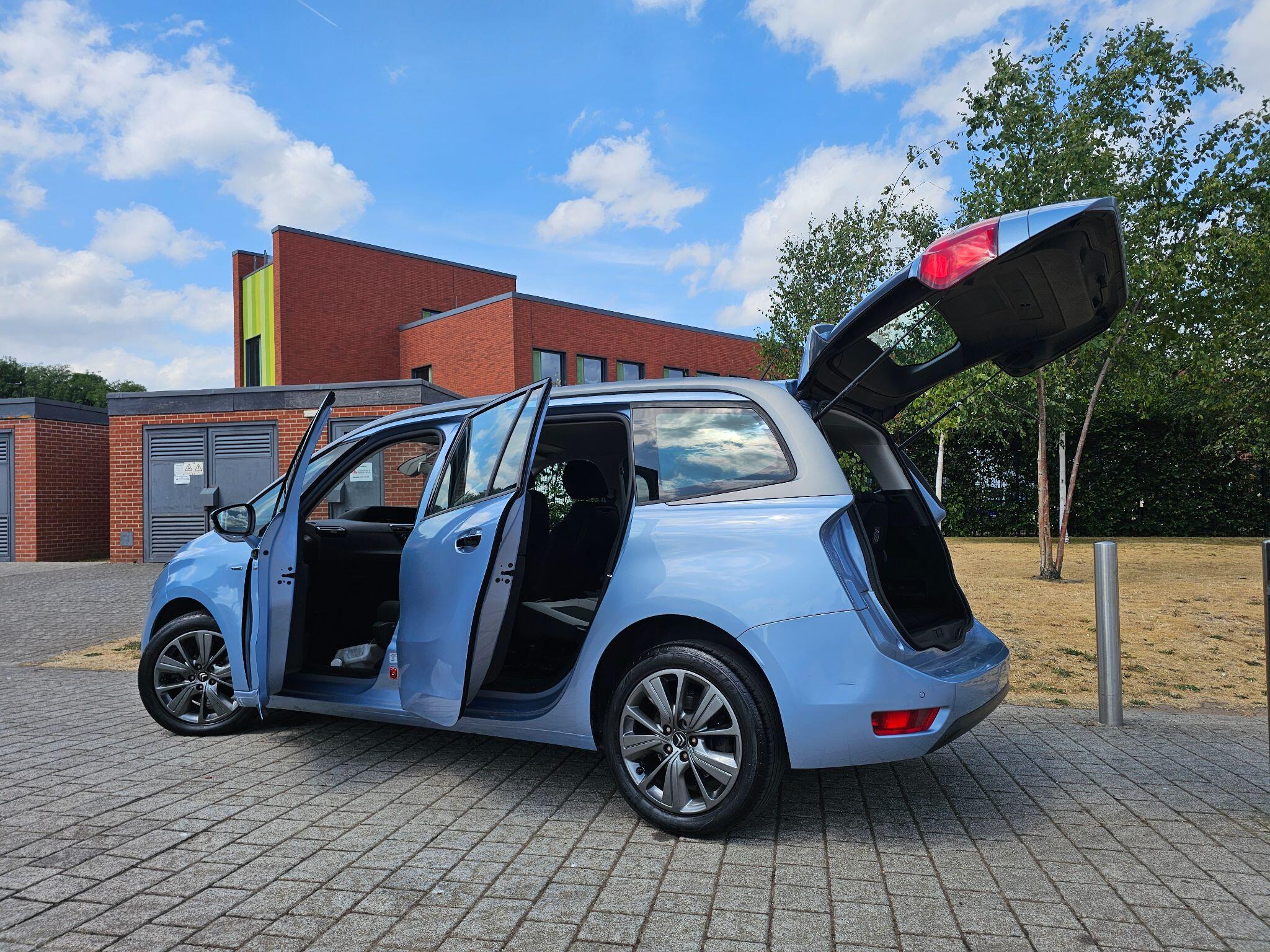 Citroen Grand C4 Picasso view 37