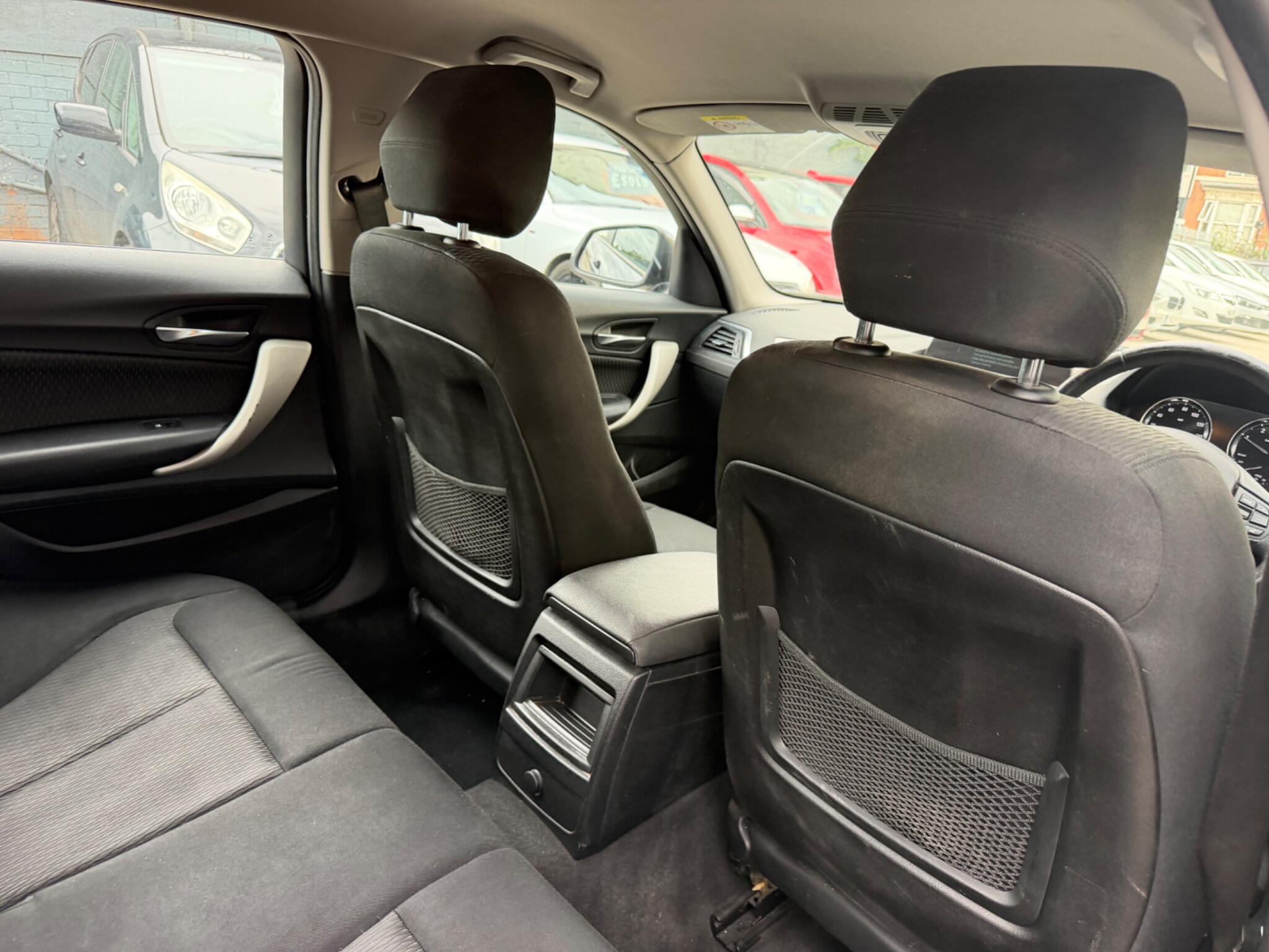 BMW 1 Series view 20