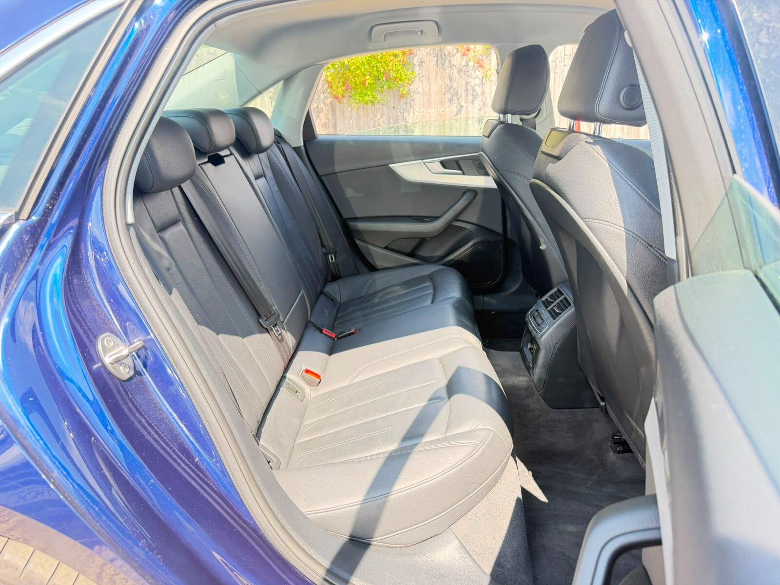 Audi A4 view 23