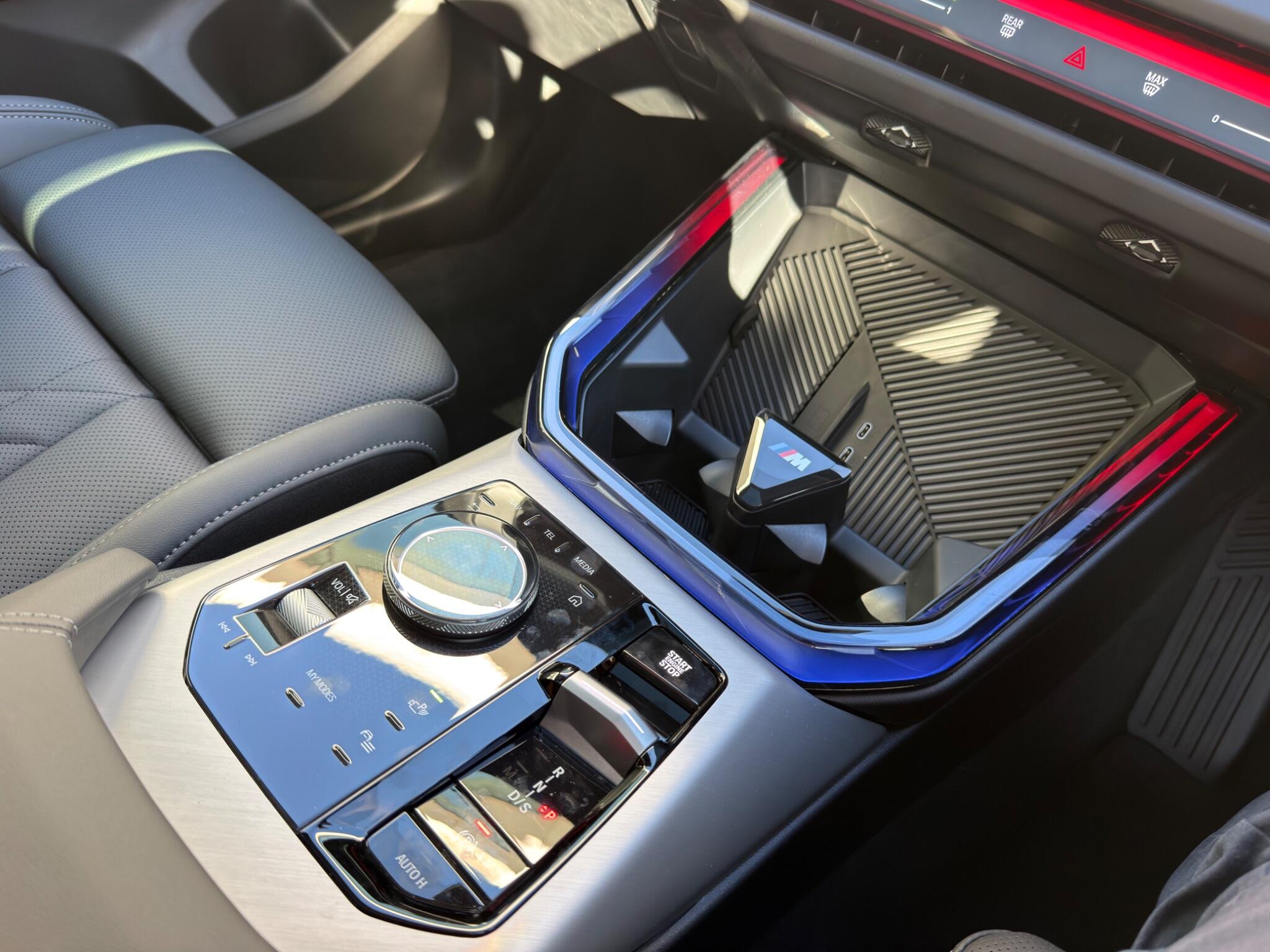BMW X3 view 8
