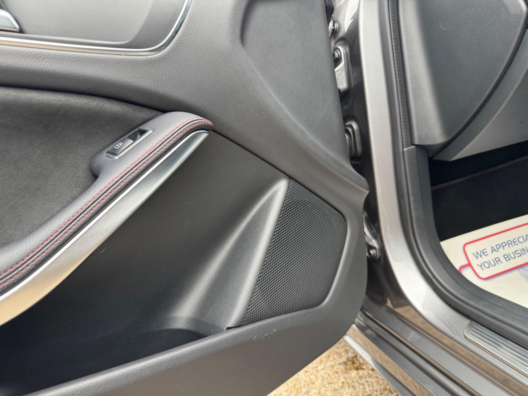 Mercedes-Benz A Class view 32