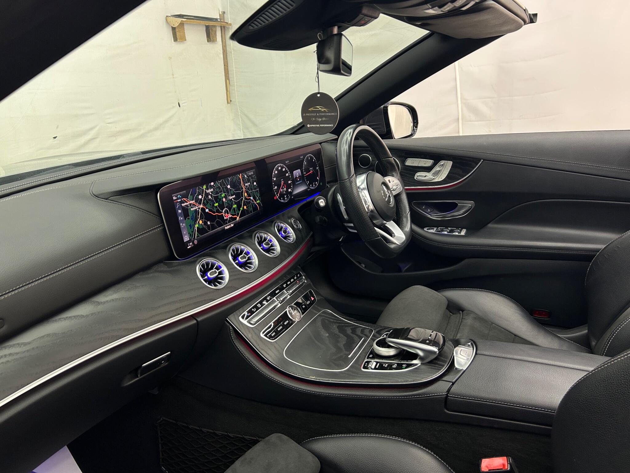 Mercedes-Benz E Class view 14