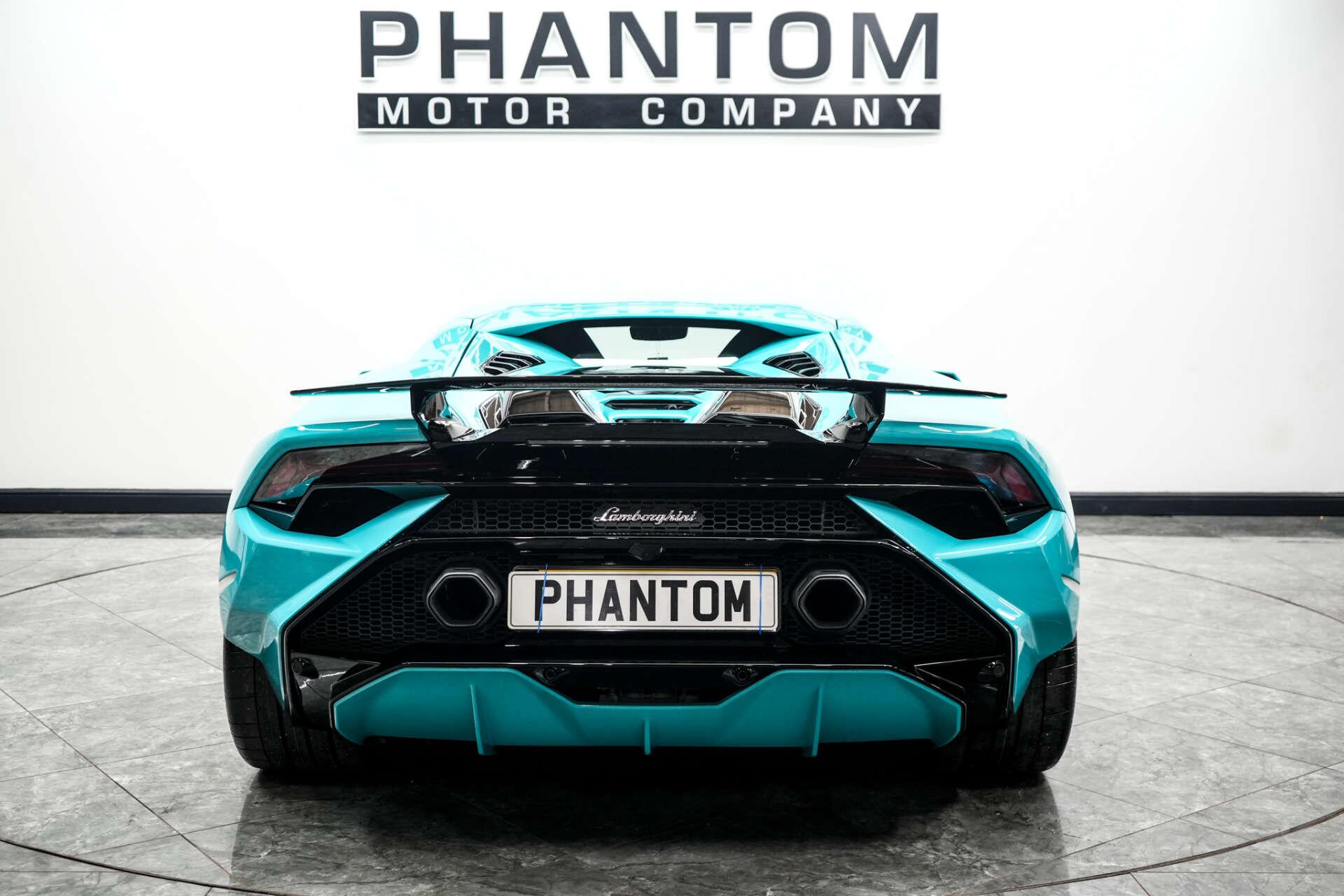 Lamborghini Huracan view 4
