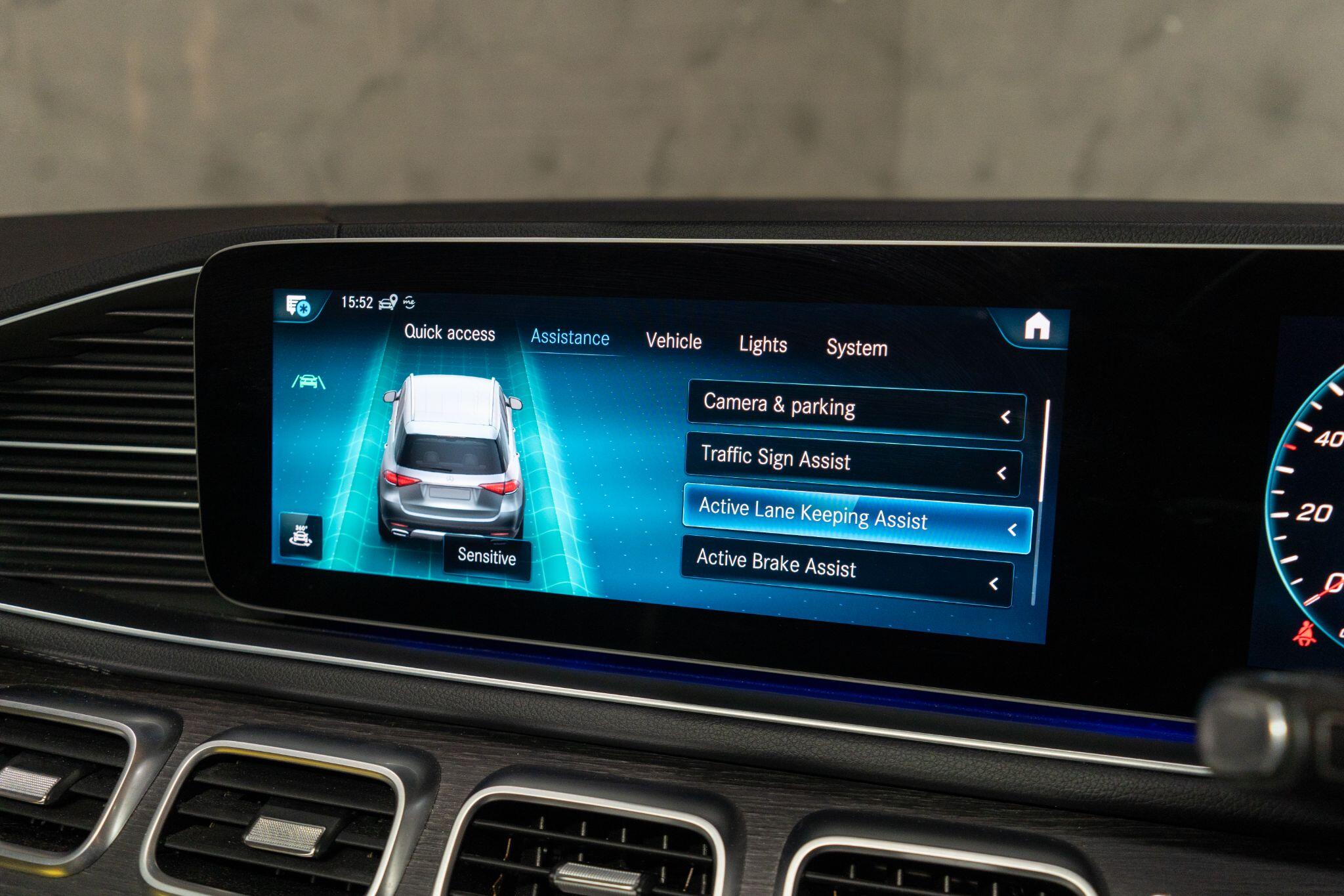 Mercedes-Benz GLE view 25