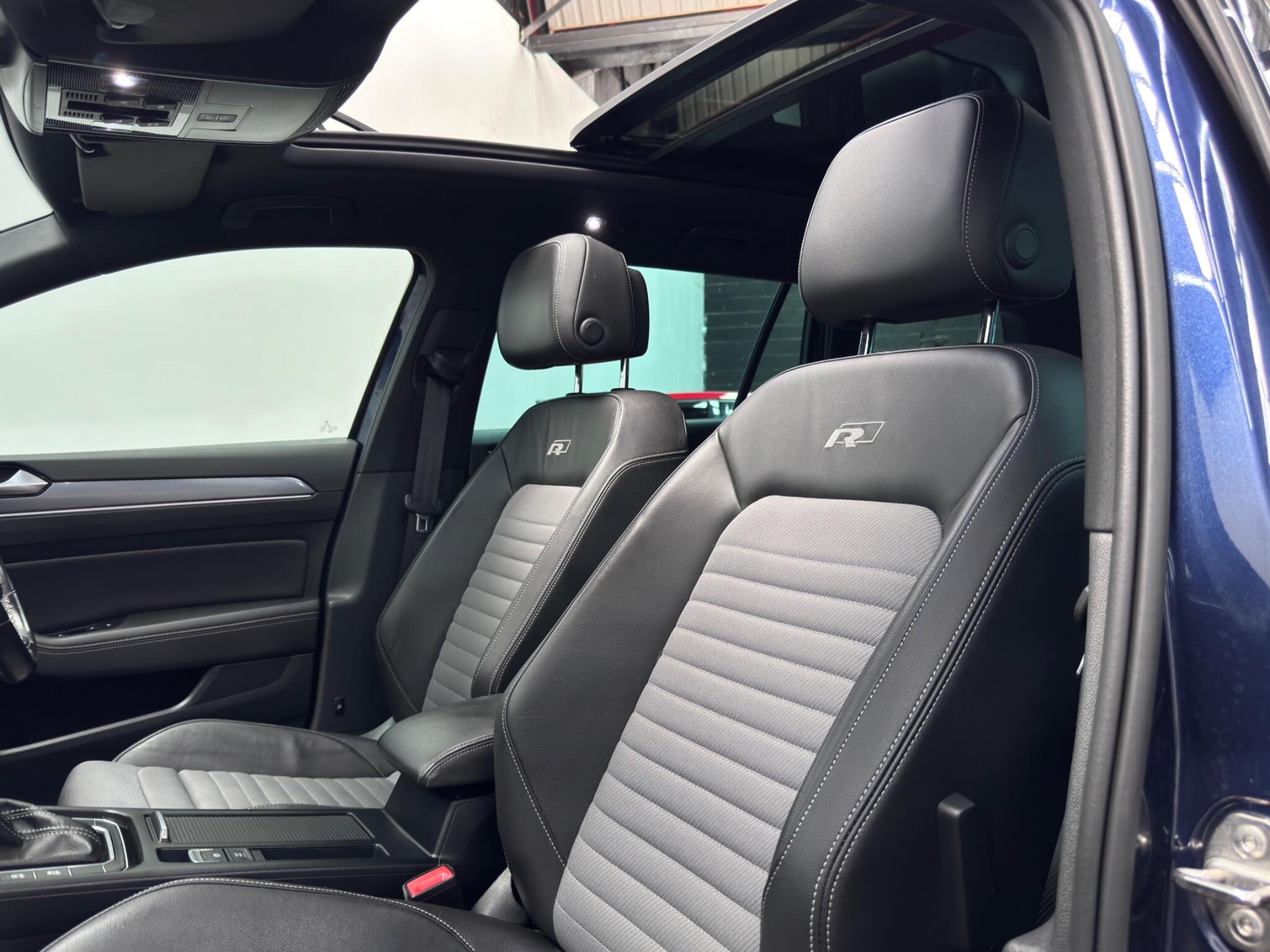 Volkswagen Passat view 59