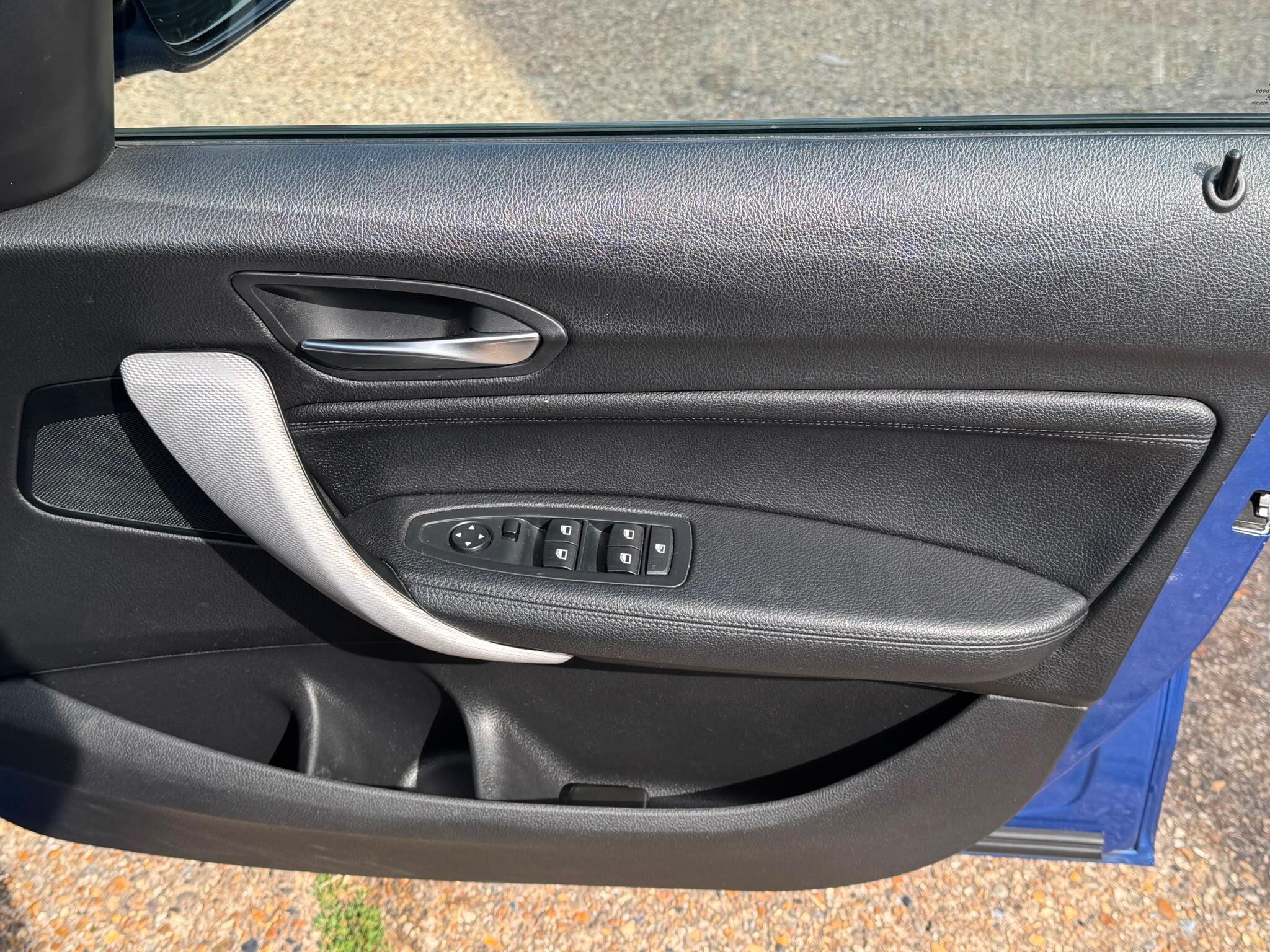 BMW 1 Series view 22