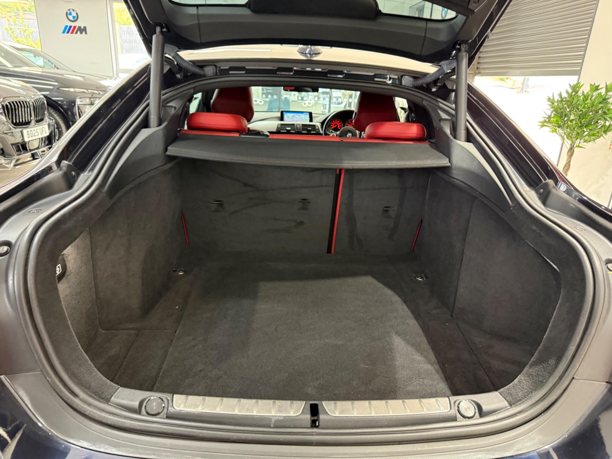 BMW 4 Series view 22