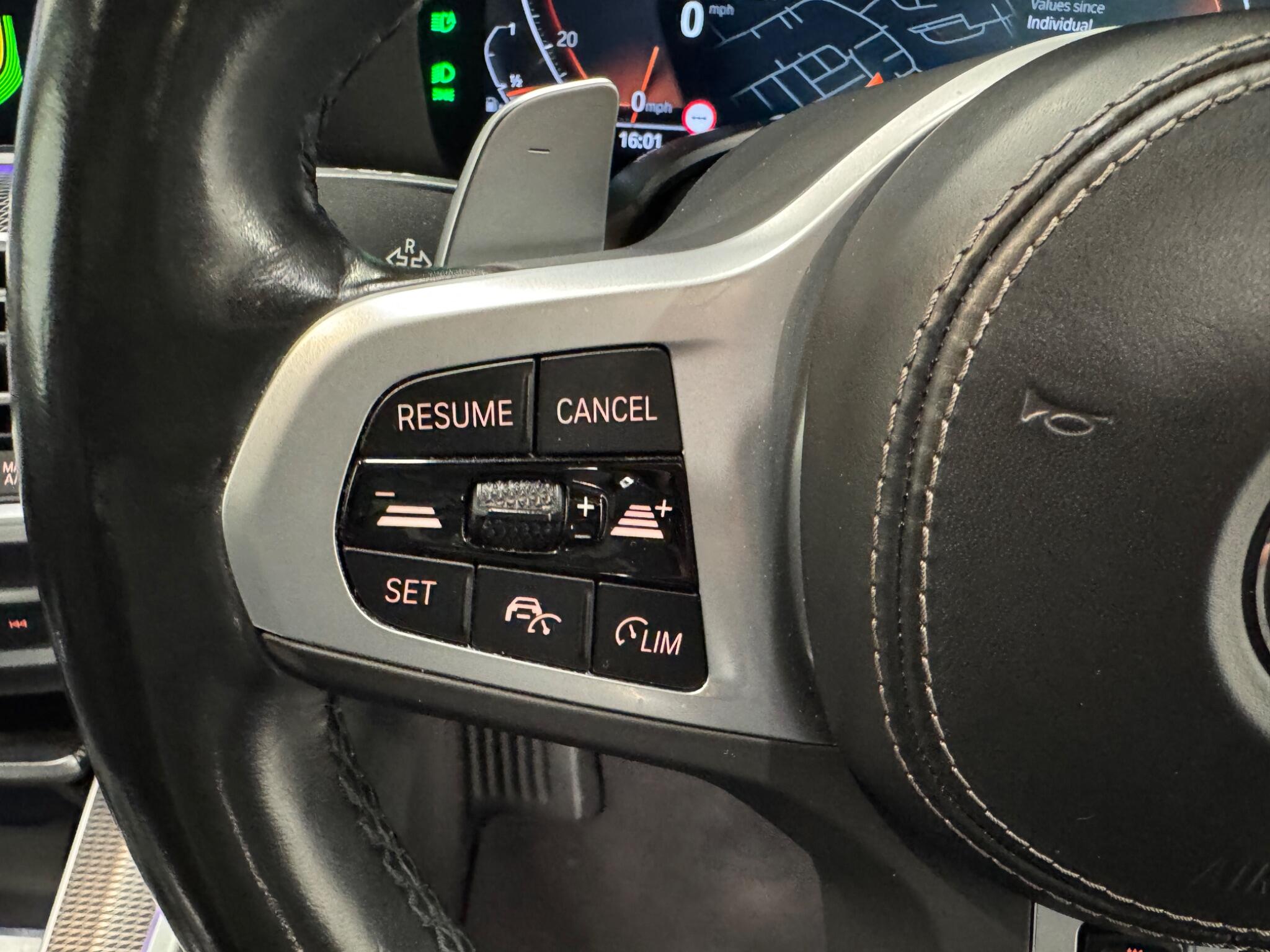 BMW X5 view 19