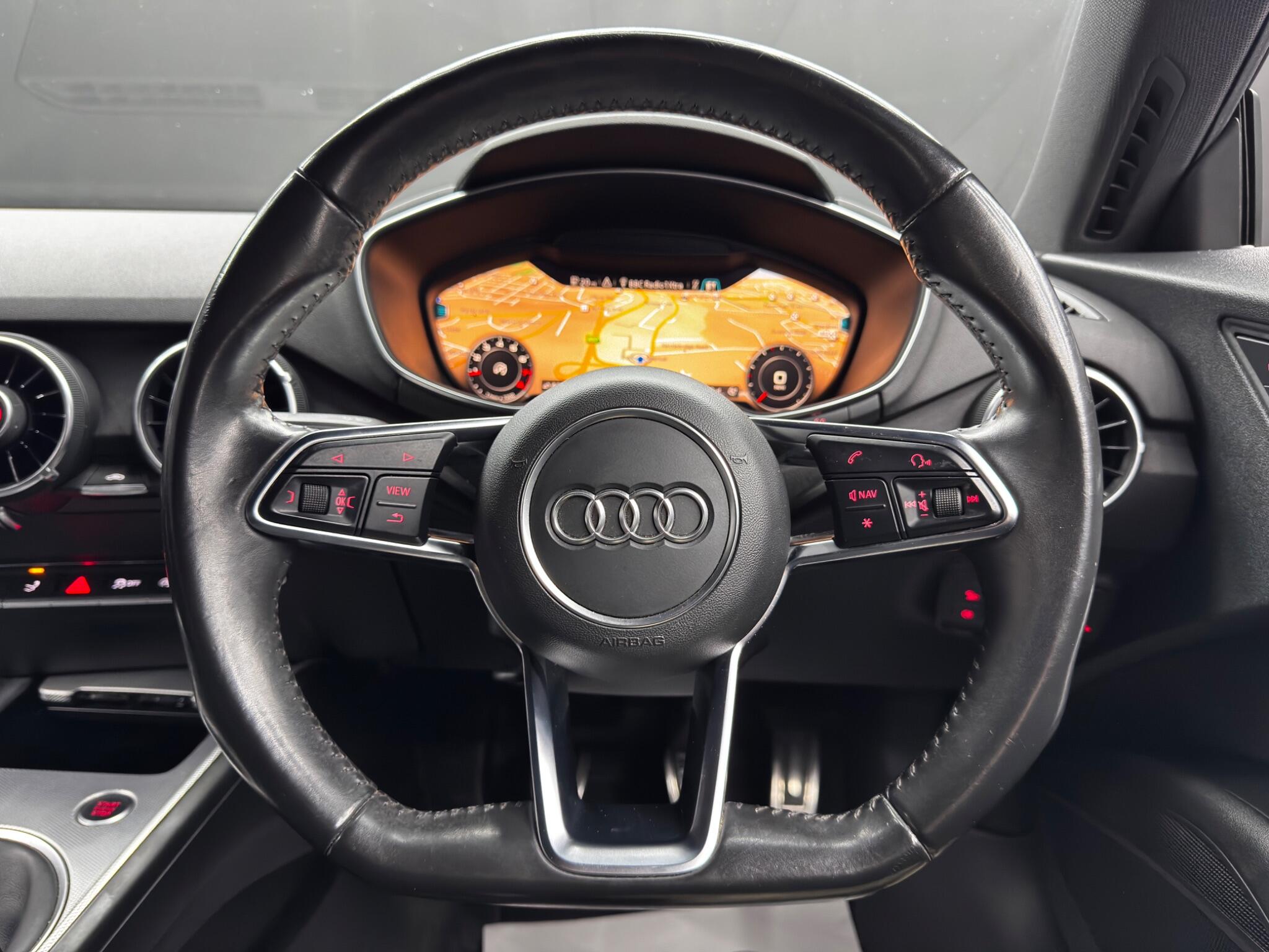 Audi TT view 18