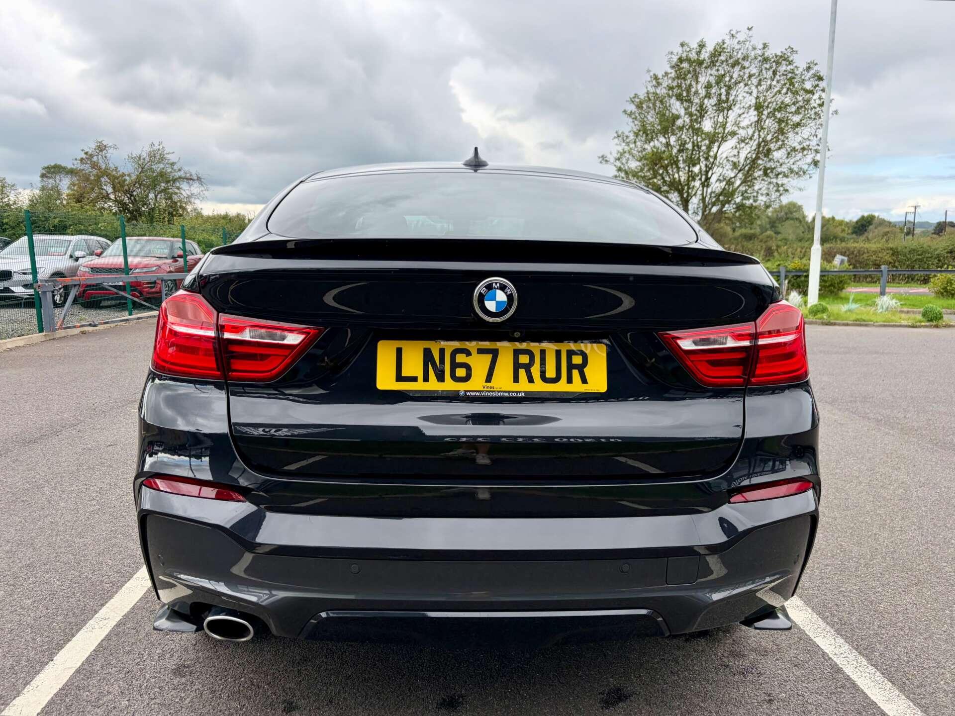 BMW X4 view 7