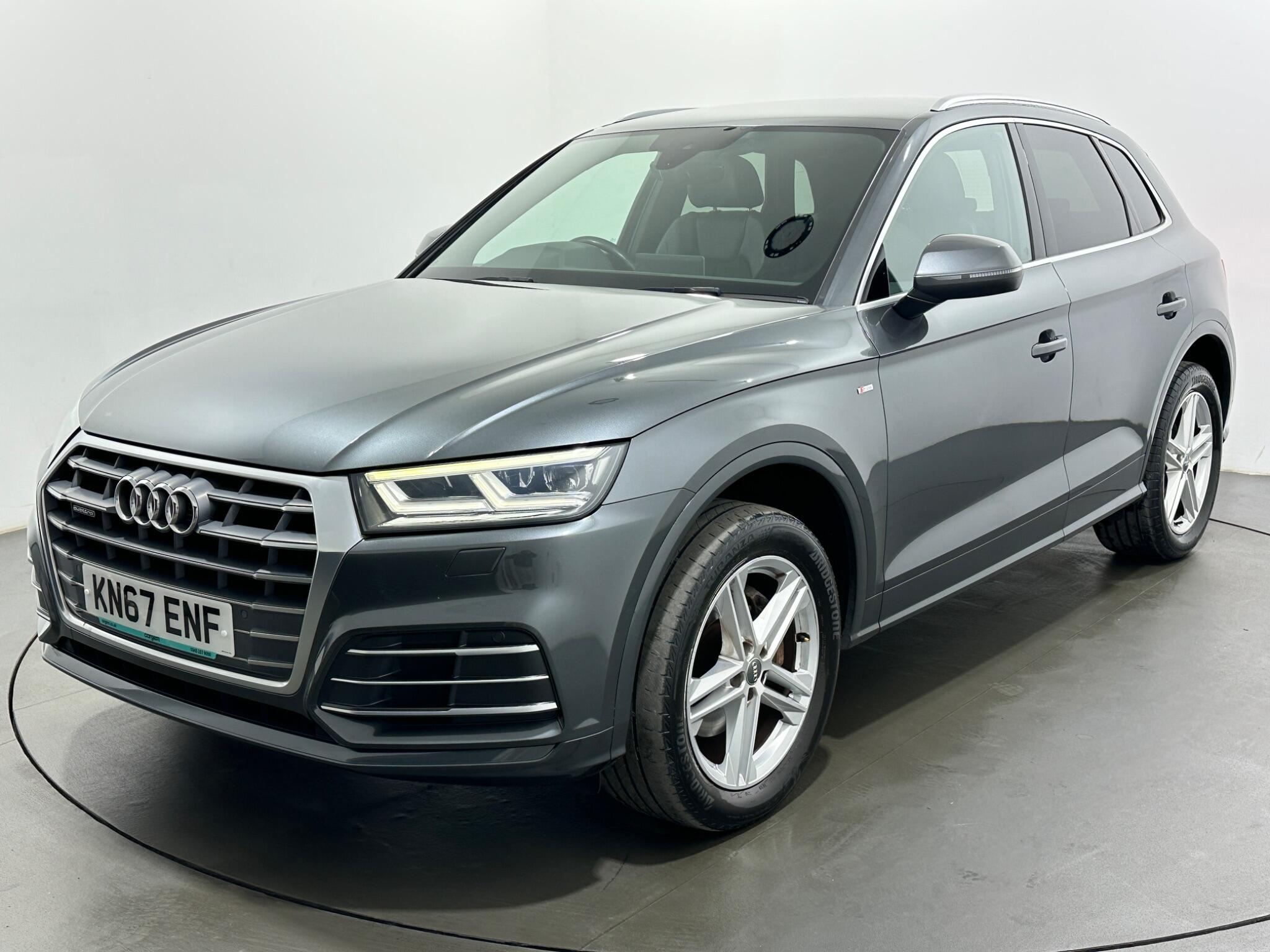 Audi Q5 view 56