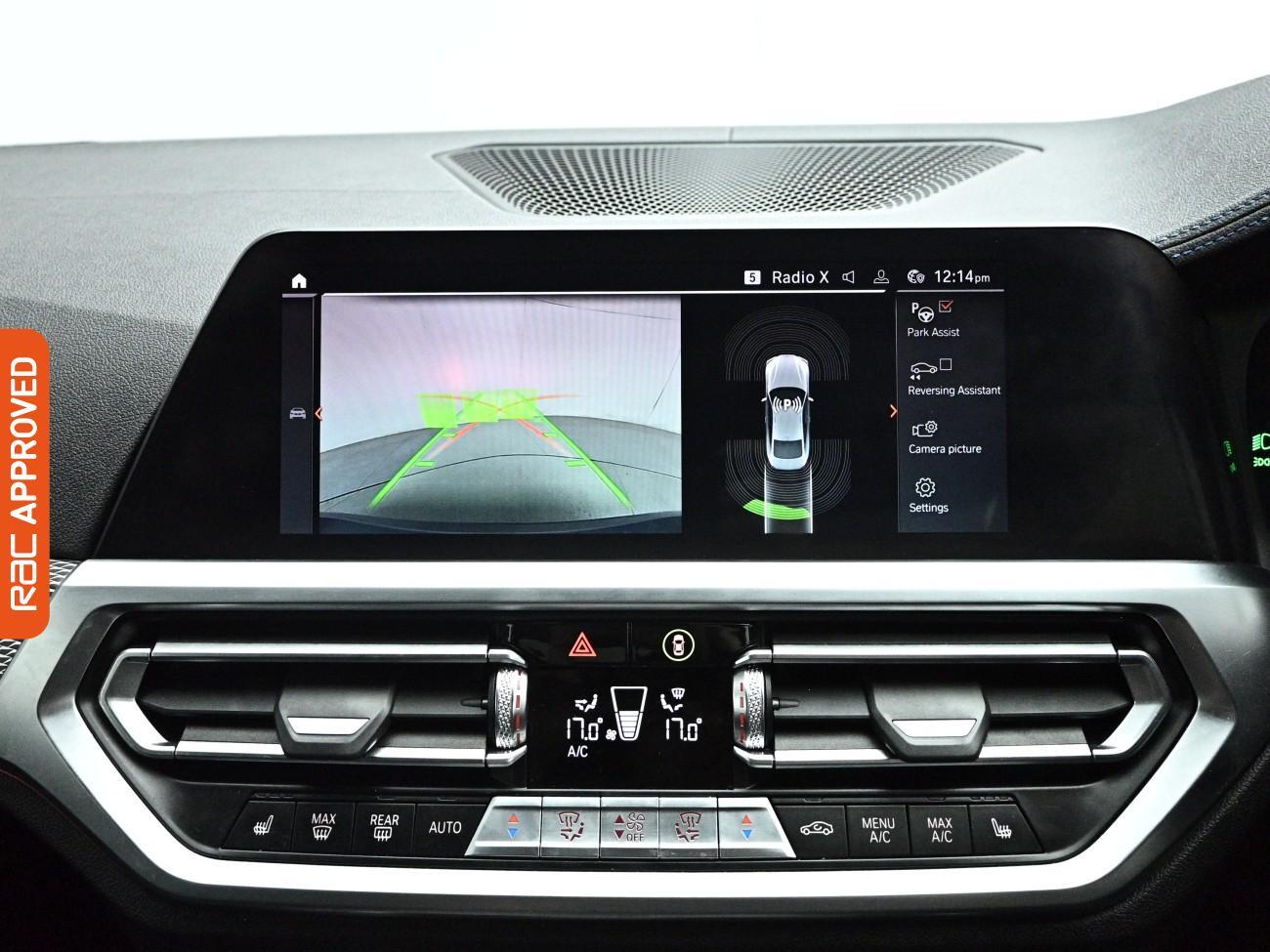 BMW 4 Series view 17