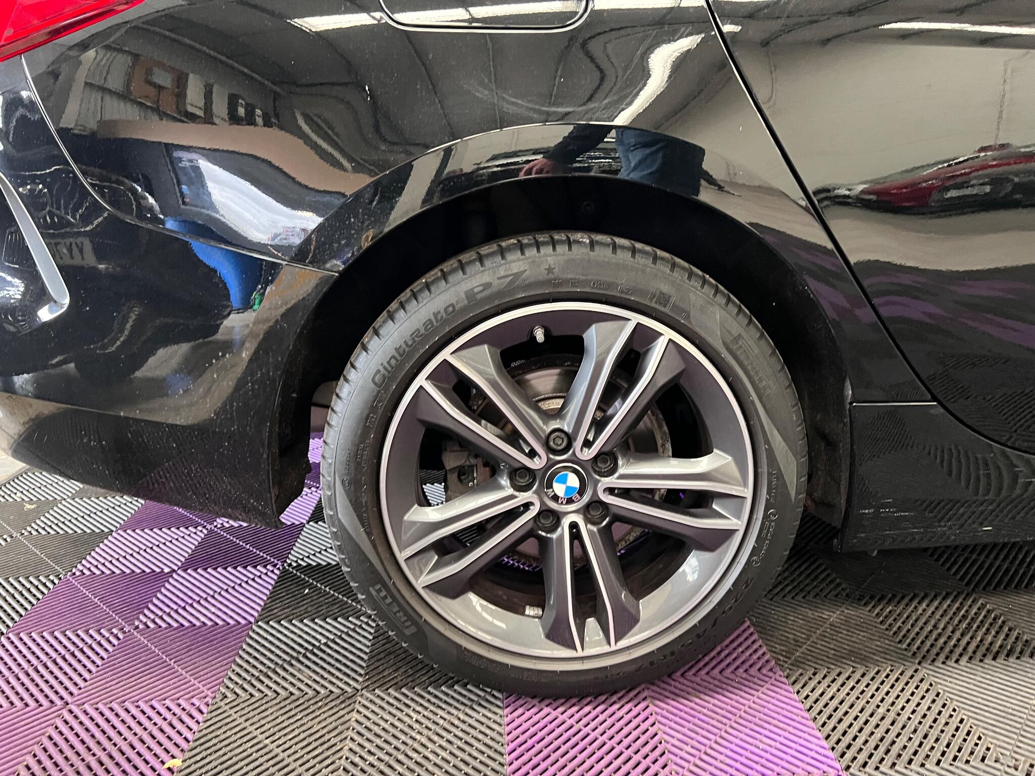BMW 2 Series view 40
