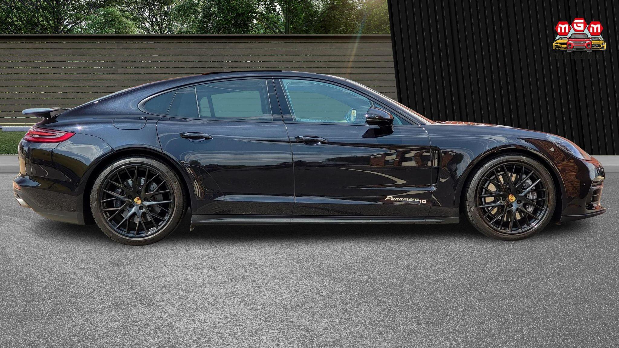 Porsche Panamera view 9