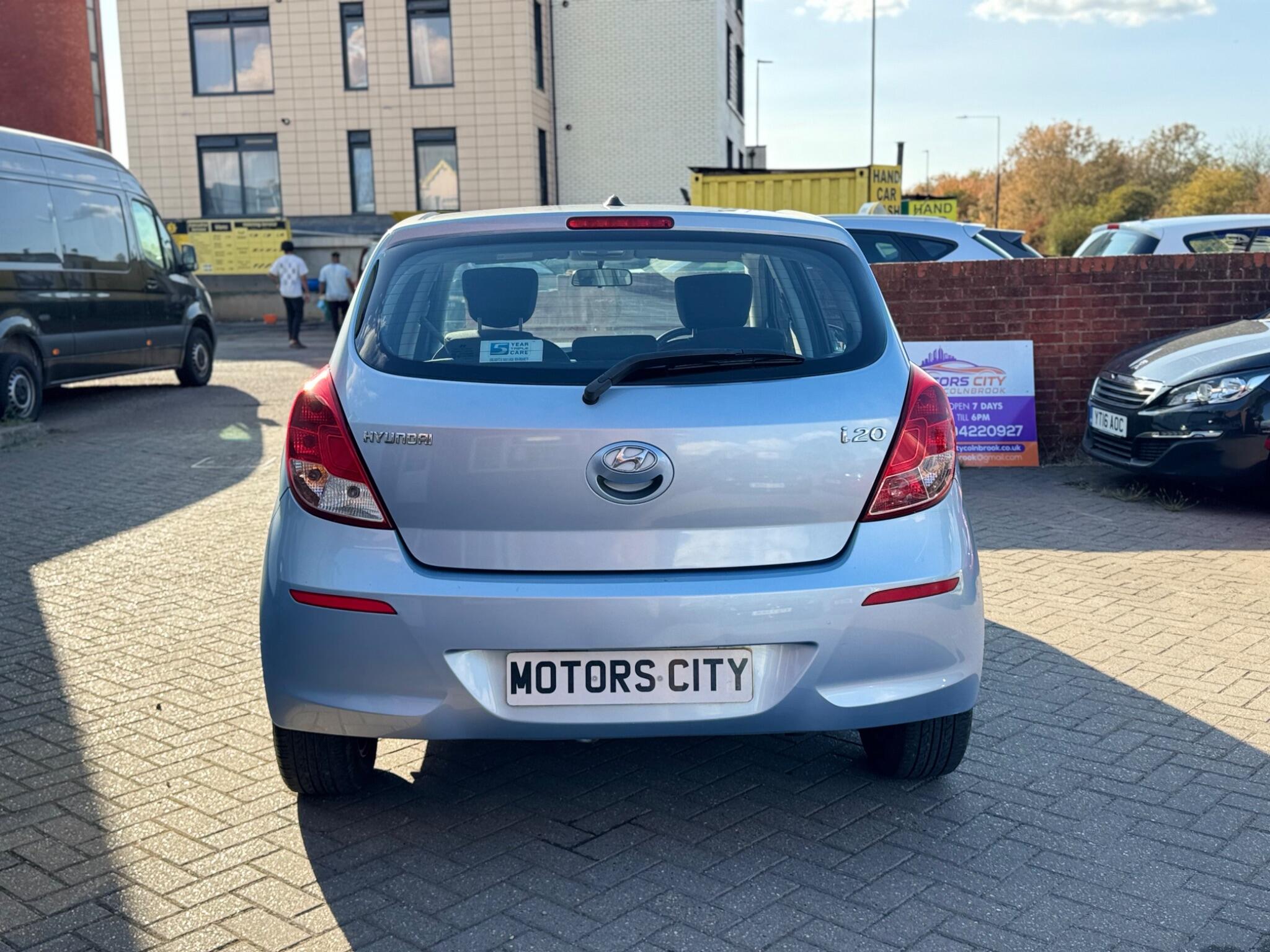 Hyundai I20 view 9