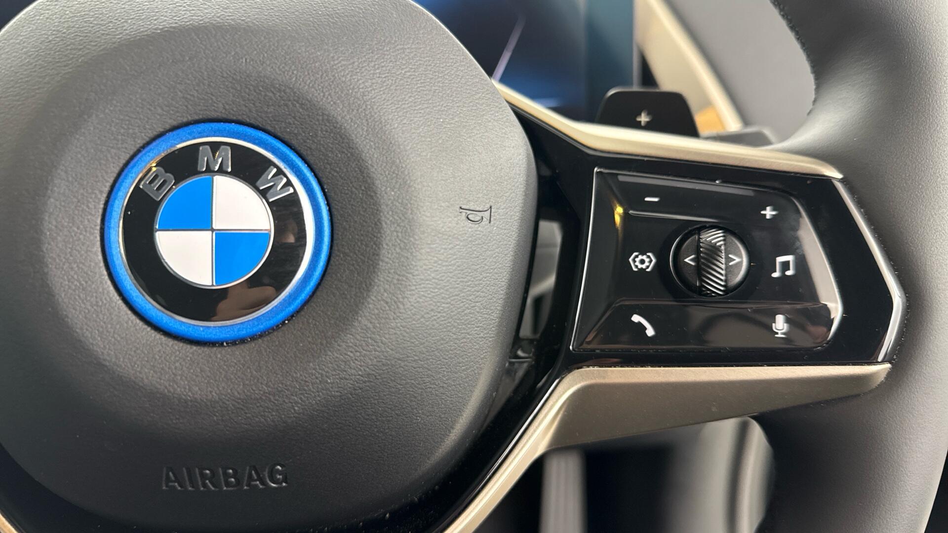 BMW X3 view 18